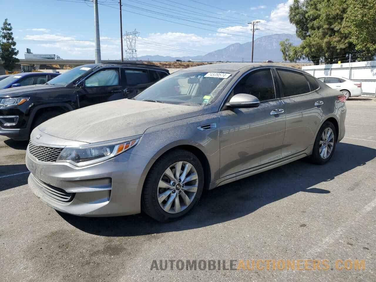 5XXGT4L39JG253661 KIA OPTIMA 2018