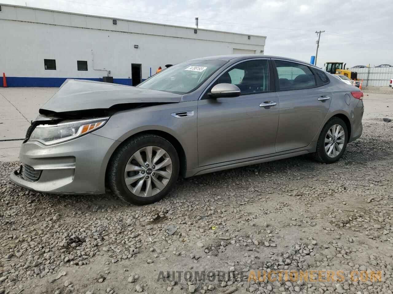 5XXGT4L39JG256690 KIA OPTIMA 2018