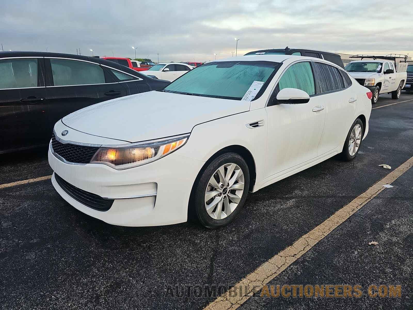 5XXGT4L39JG261839 Kia Optima 2018