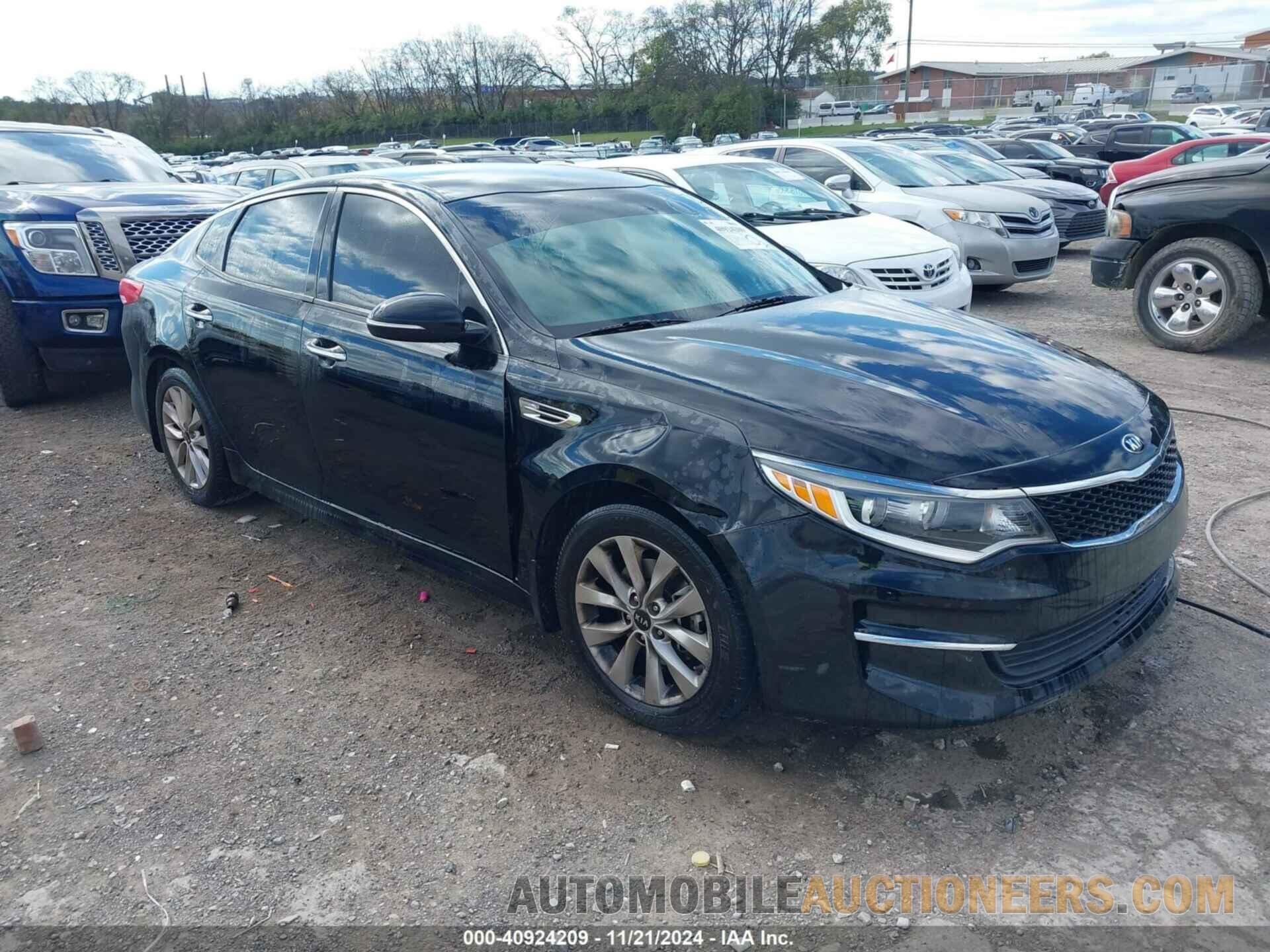 5XXGT4L39JG265180 KIA OPTIMA 2018