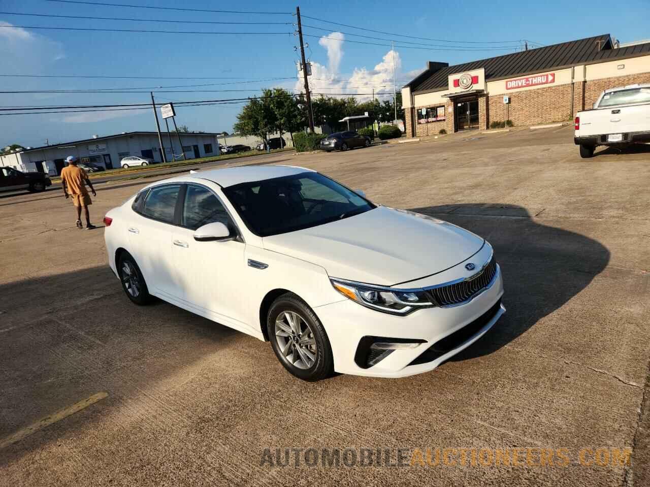 5XXGT4L39LG382082 KIA OPTIMA 2020