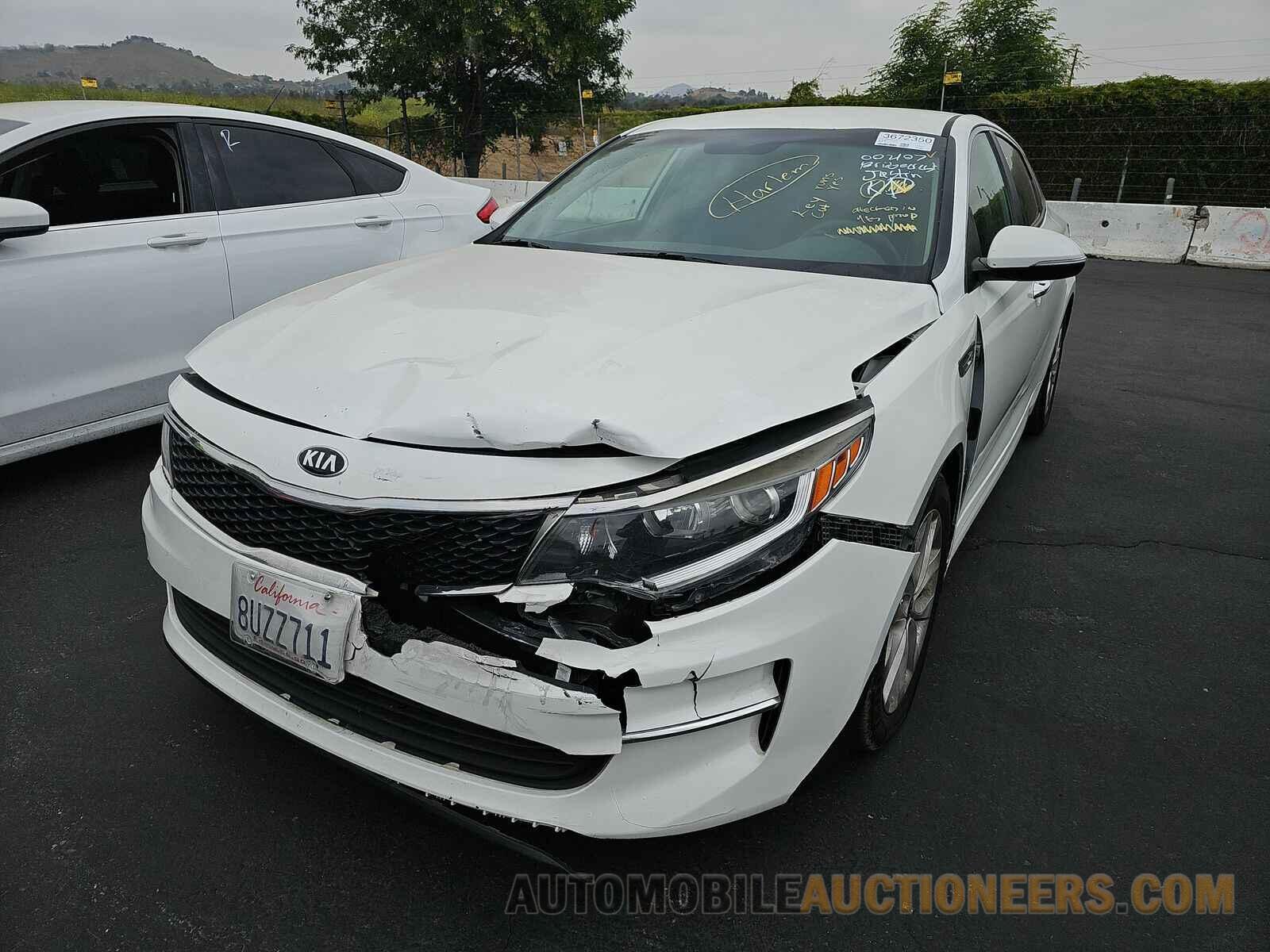 5XXGT4L3XGG002107 Kia Optima 2016