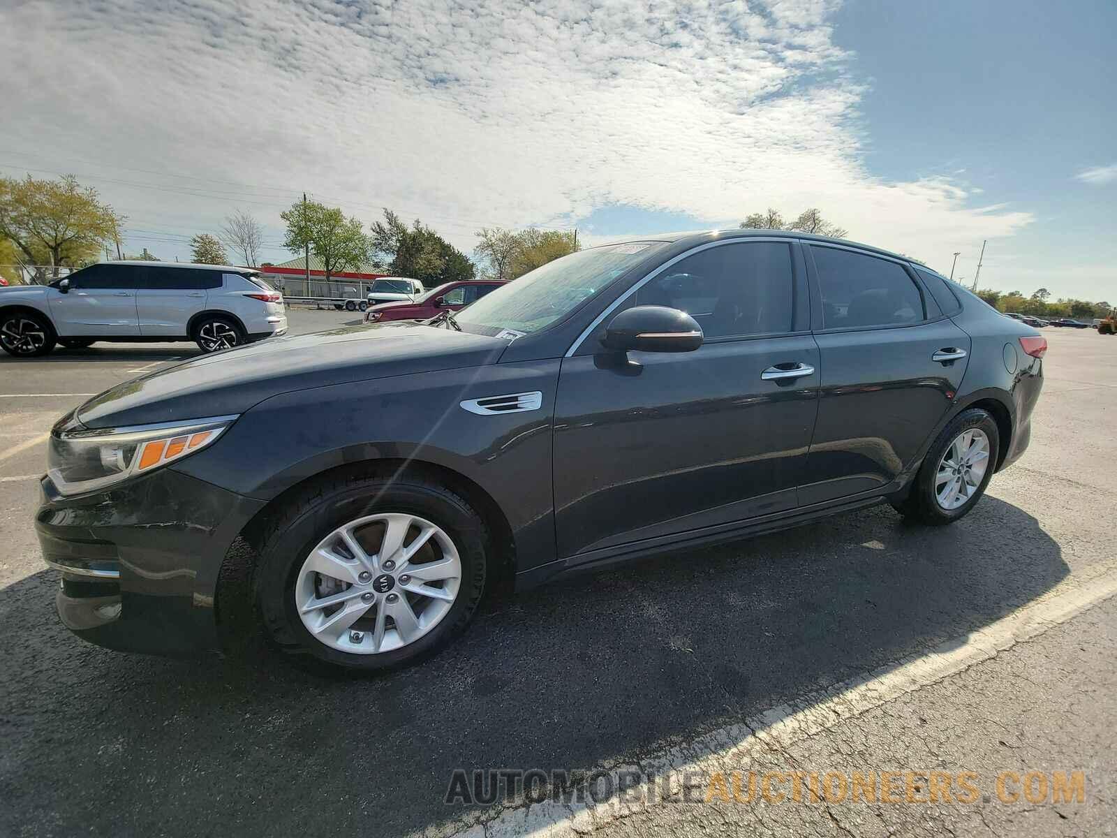 5XXGT4L3XGG023667 Kia Optima 2016