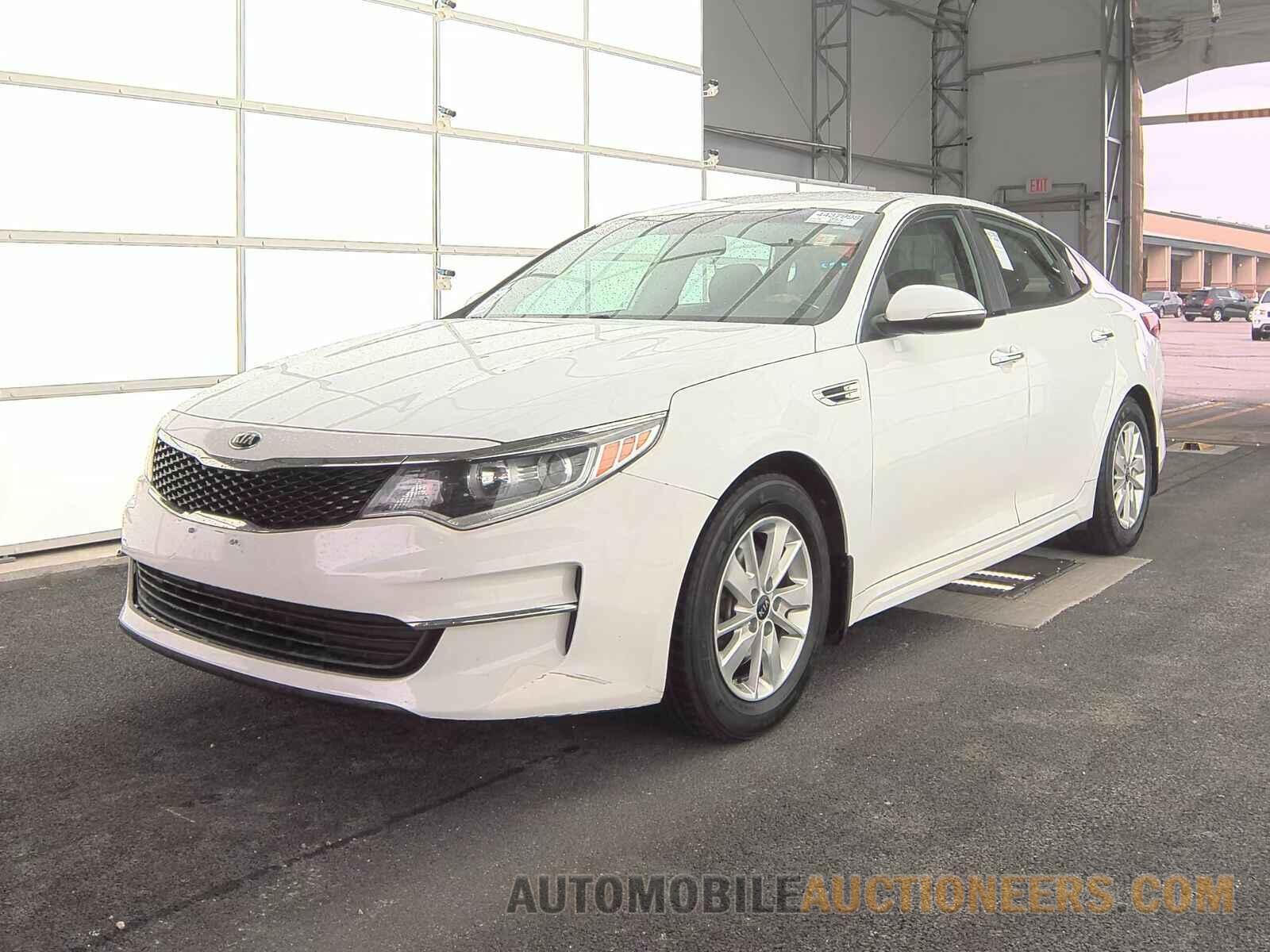 5XXGT4L3XGG048231 Kia Optima 2016