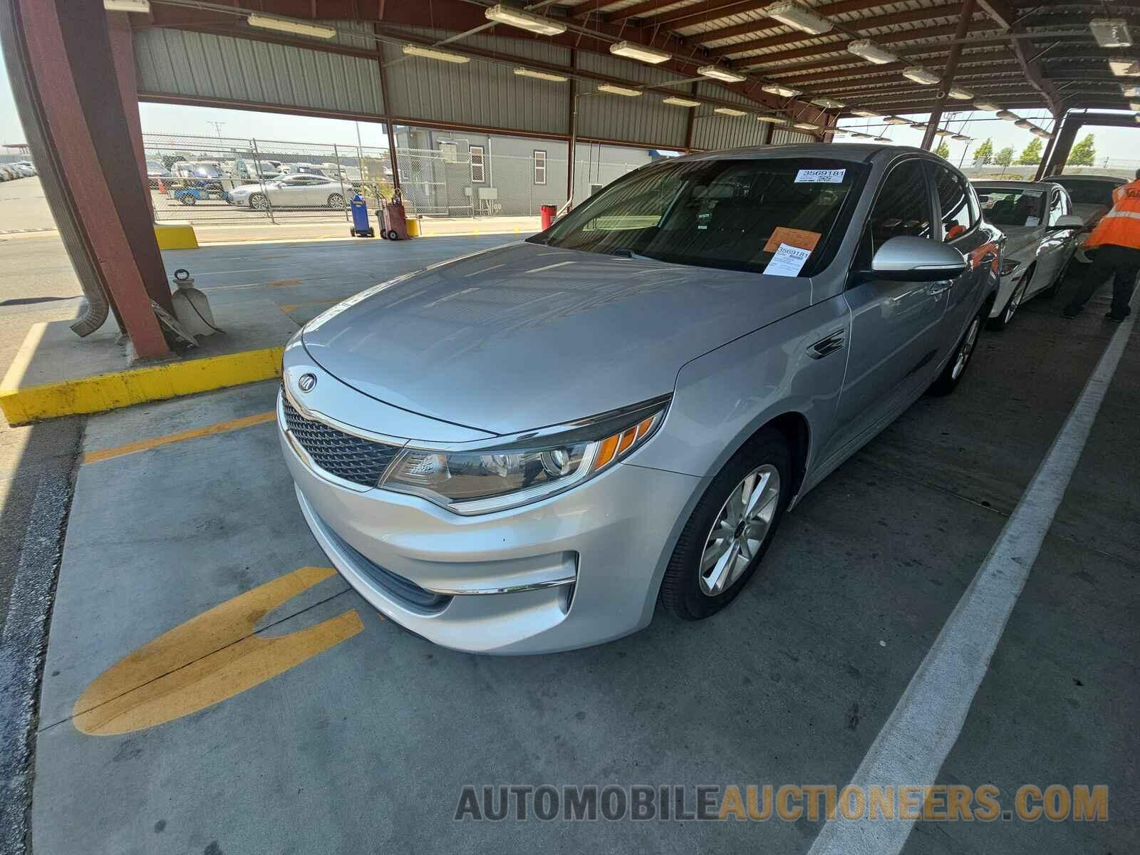 5XXGT4L3XGG112770 Kia Optima 2016