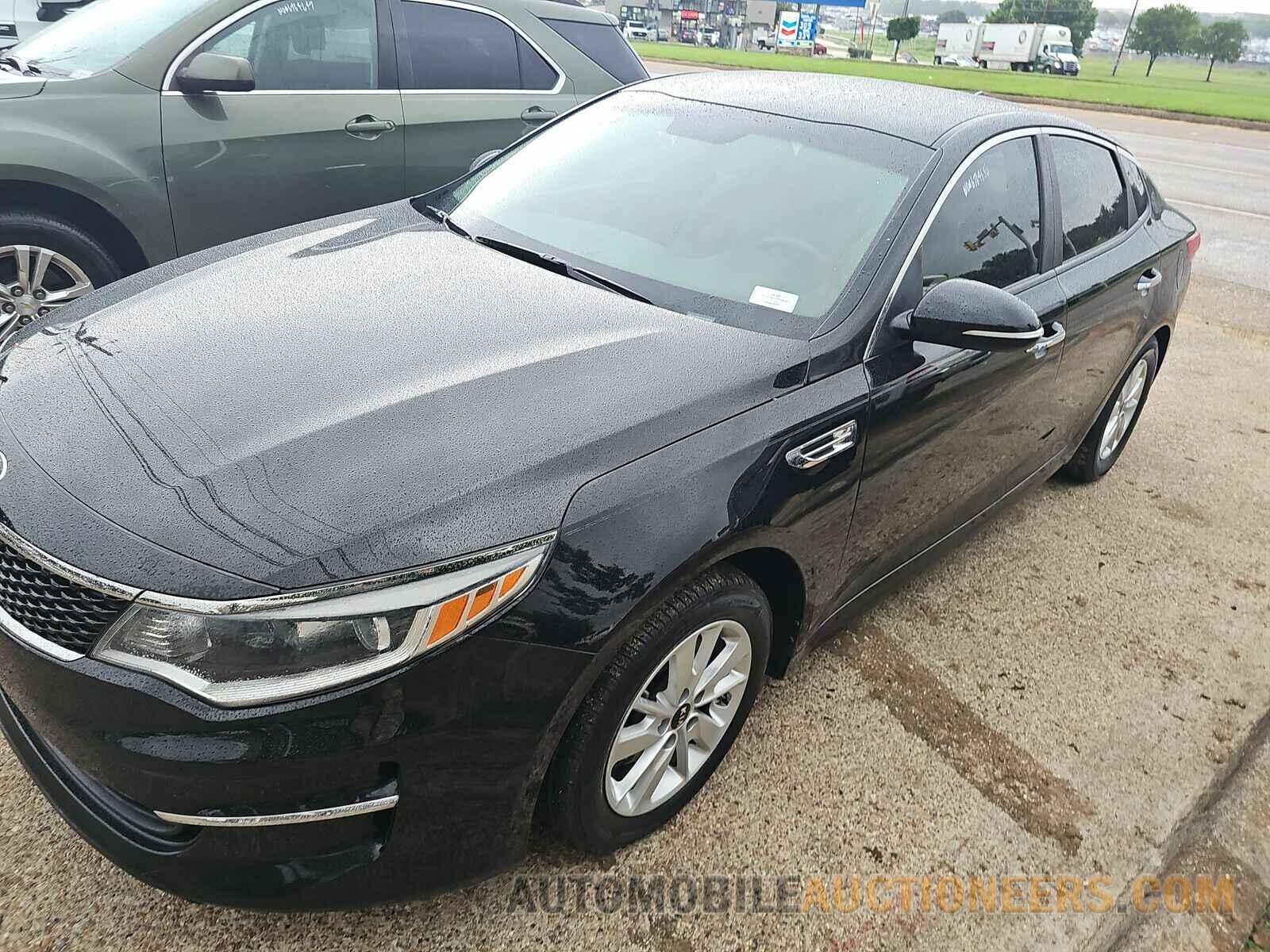 5XXGT4L3XHG163770 Kia Optima 2017