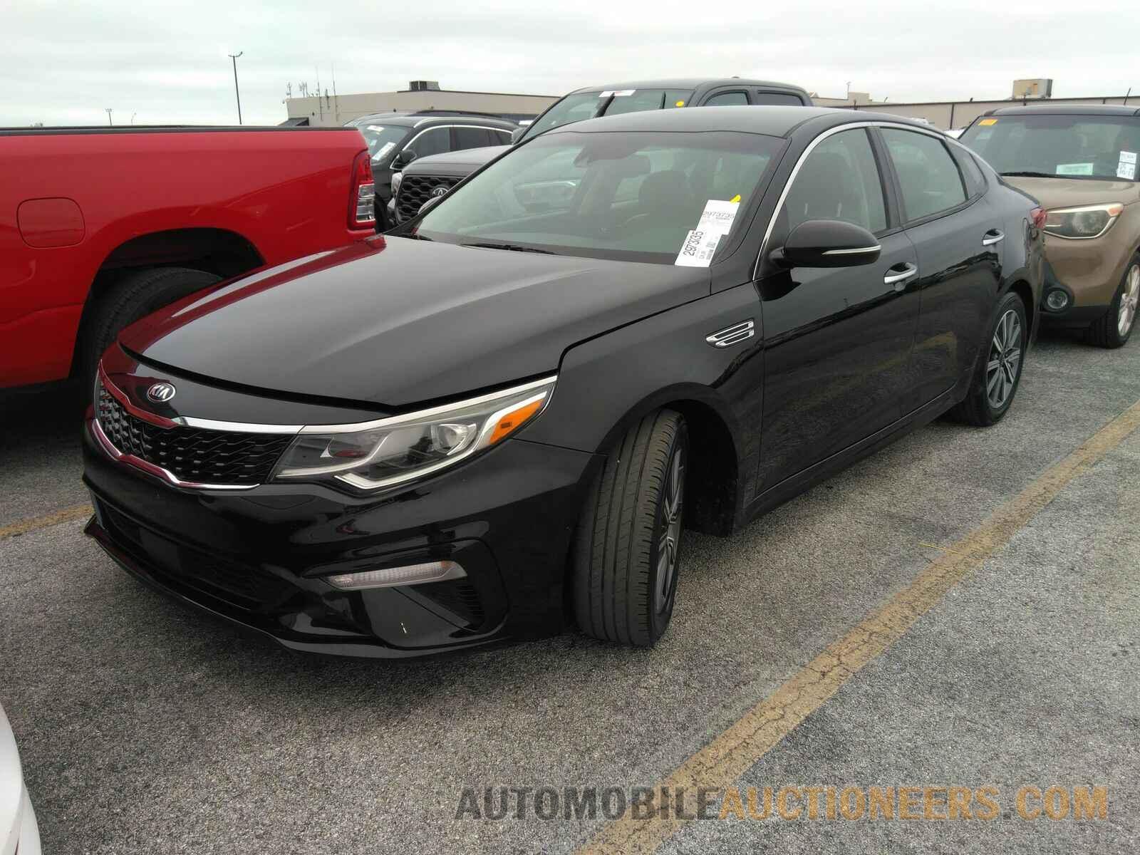 5XXGU4L13KG376725 Kia Optima 2019