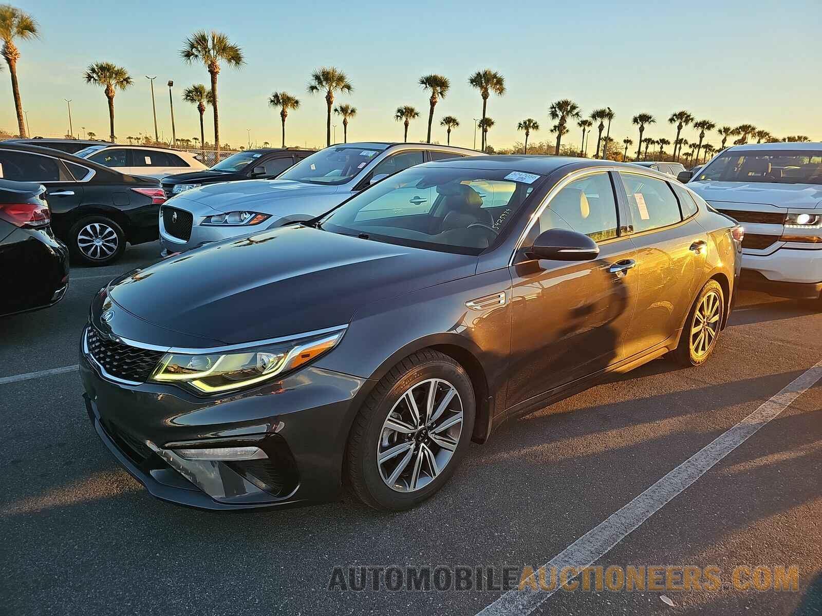 5XXGU4L18KG315774 Kia Optima 2019