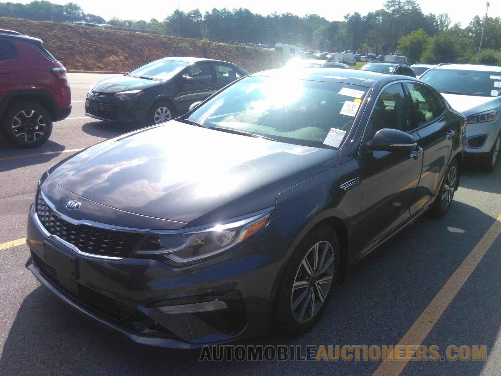 5XXGU4L18KG374825 Kia Optima 2019