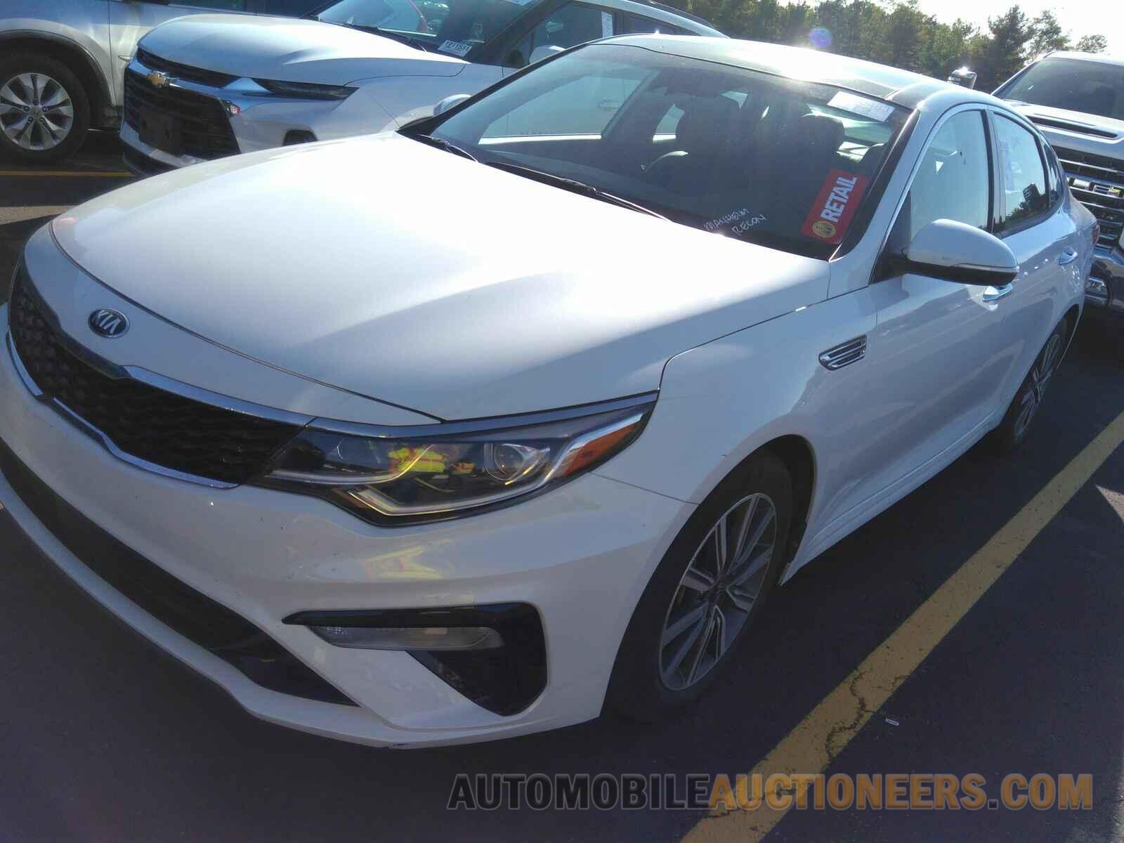 5XXGU4L18LG395272 Kia Optima 2020