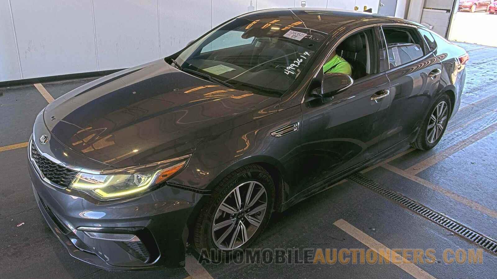 5XXGU4L18LG417903 Kia Optima 2020