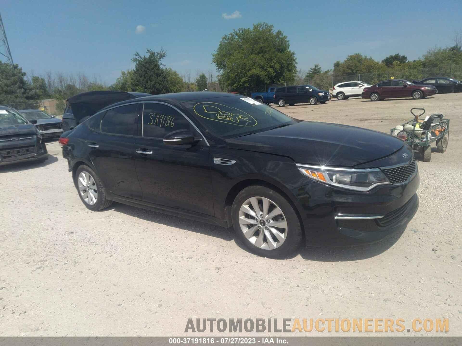 5XXGU4L30JG210890 KIA OPTIMA 2018