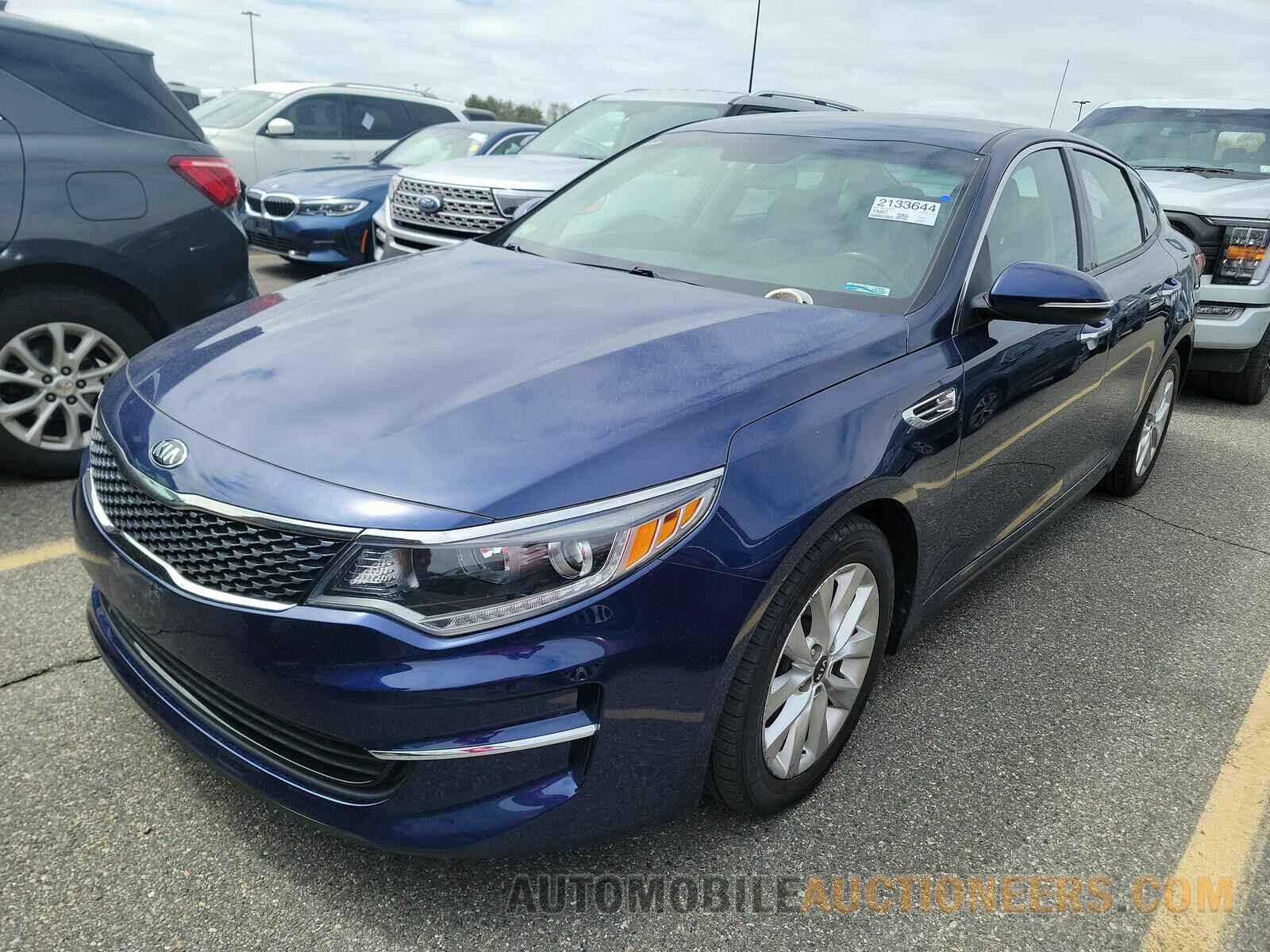 5XXGU4L30JG212428 Kia Optima 2018