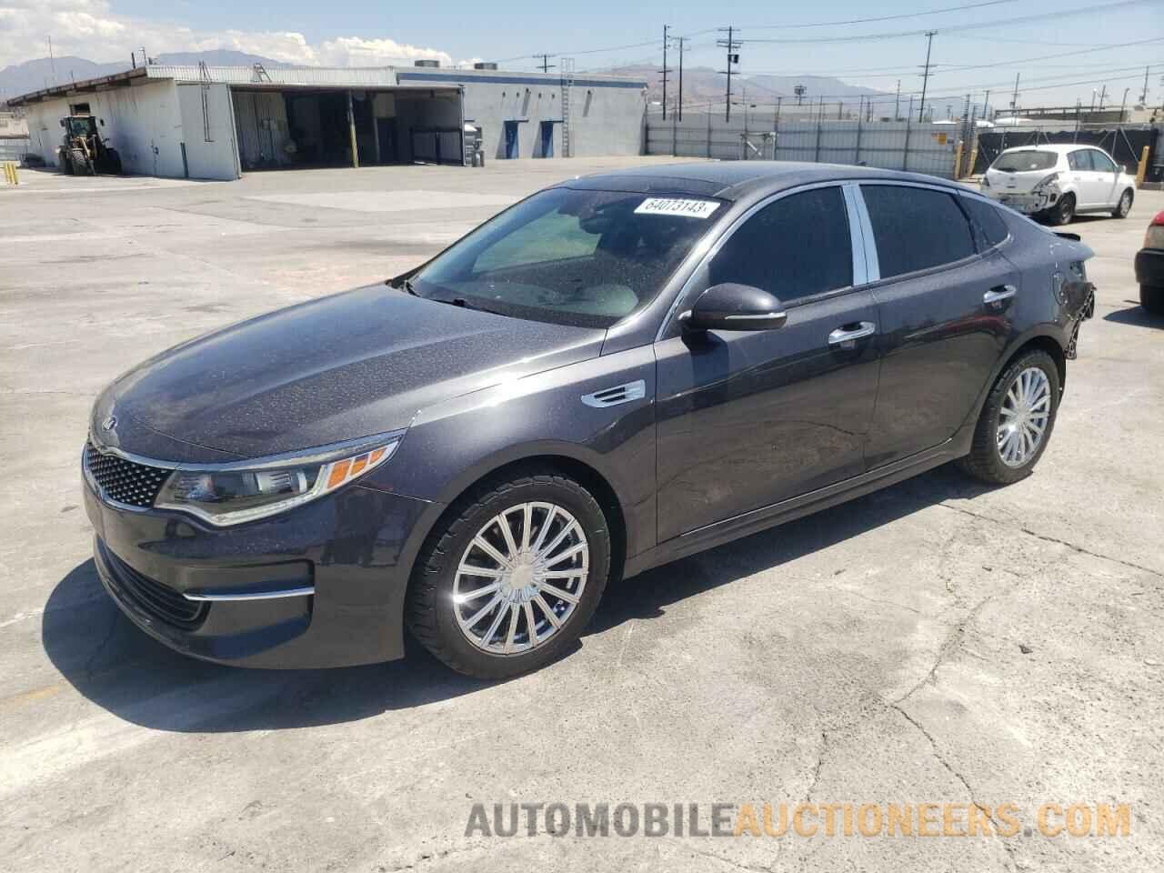 5XXGU4L30JG213448 KIA OPTIMA 2018