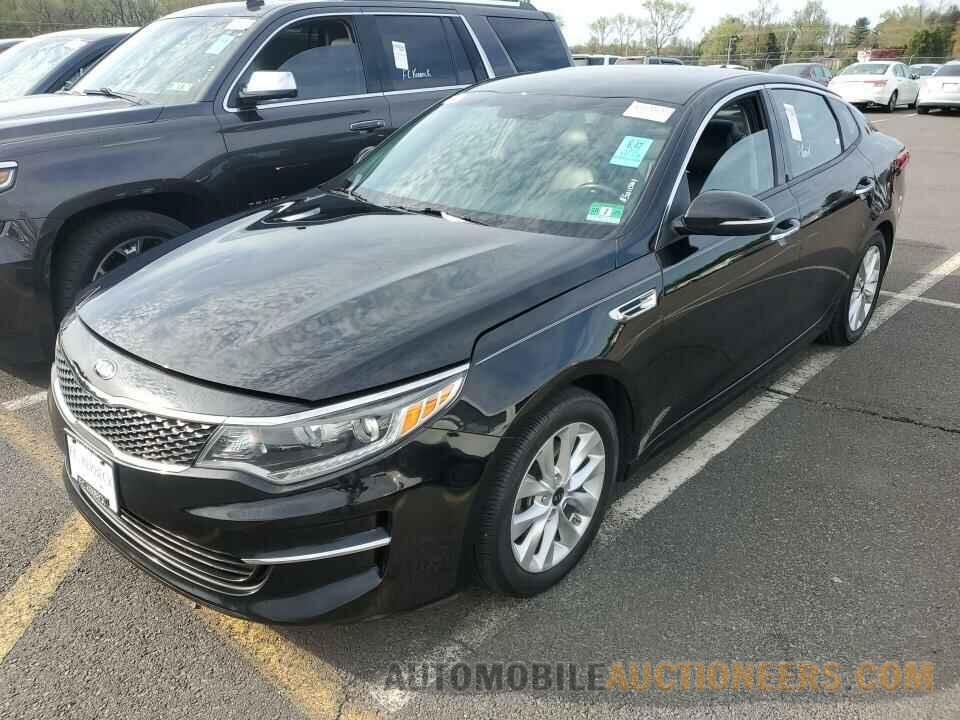 5XXGU4L30JG224787 Kia Optima 2018