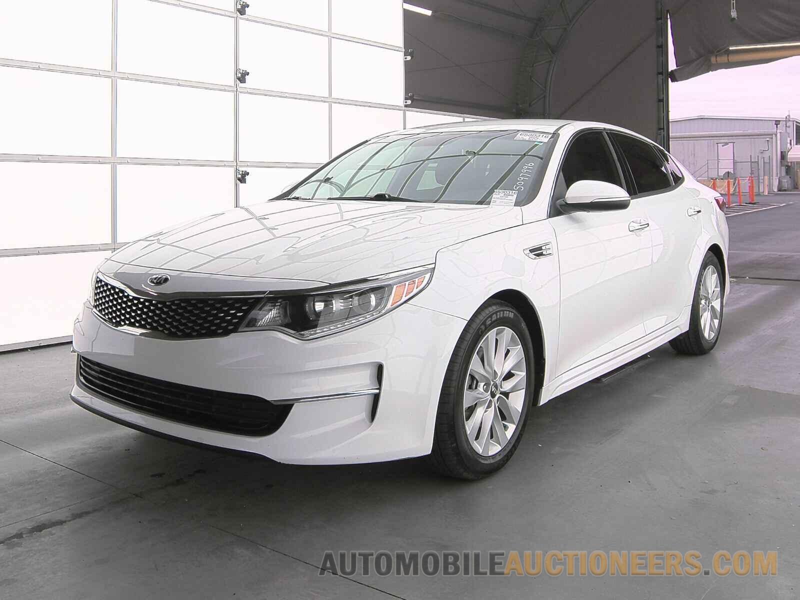 5XXGU4L30JG242951 Kia Optima 2018