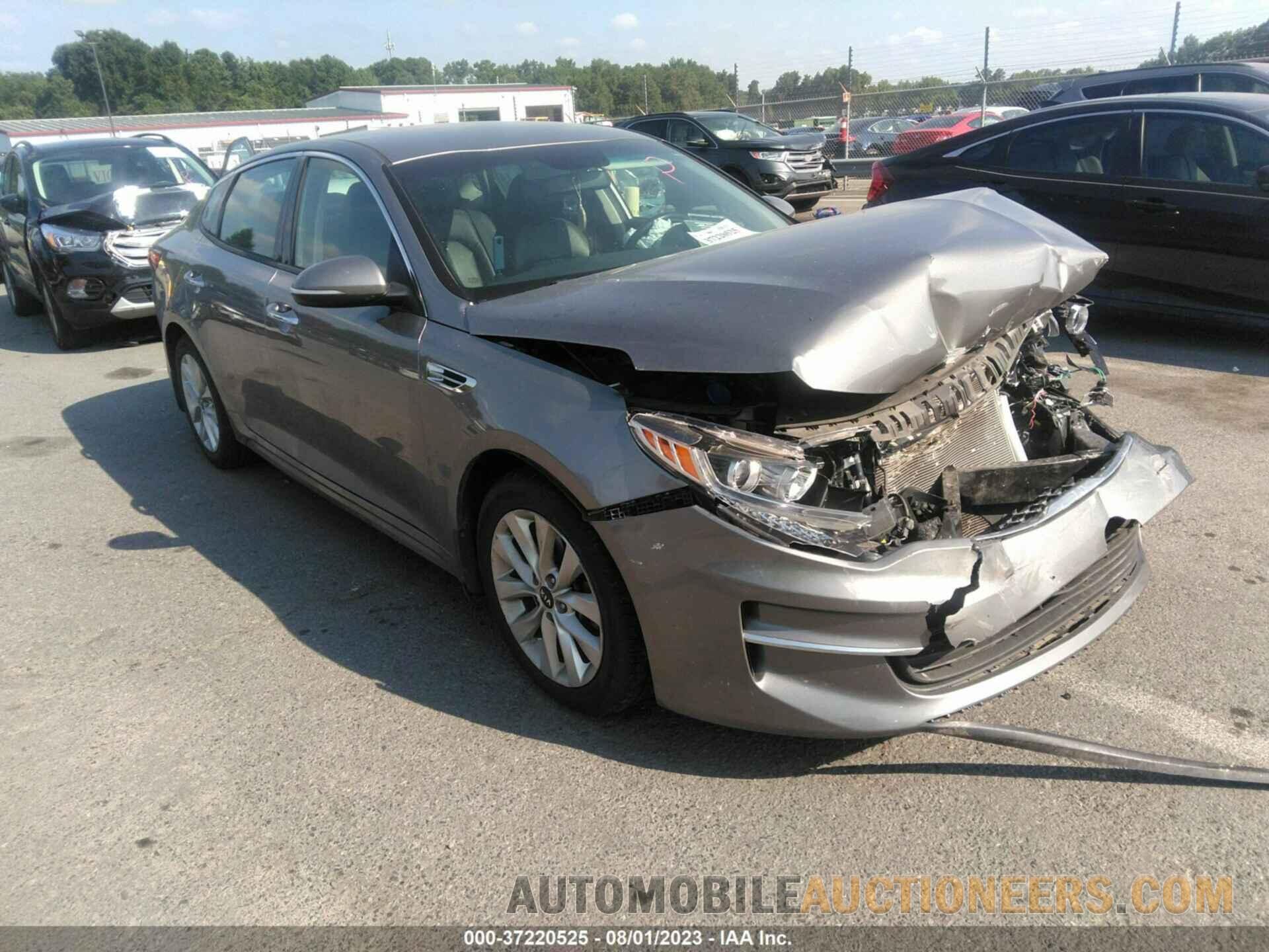 5XXGU4L30JG260026 KIA OPTIMA 2018