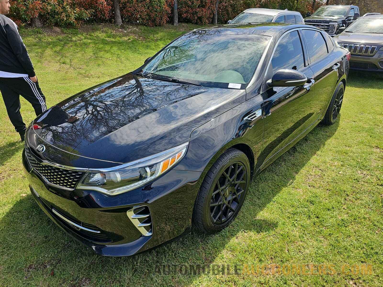 5XXGU4L31HG126992 Kia Optima 2017