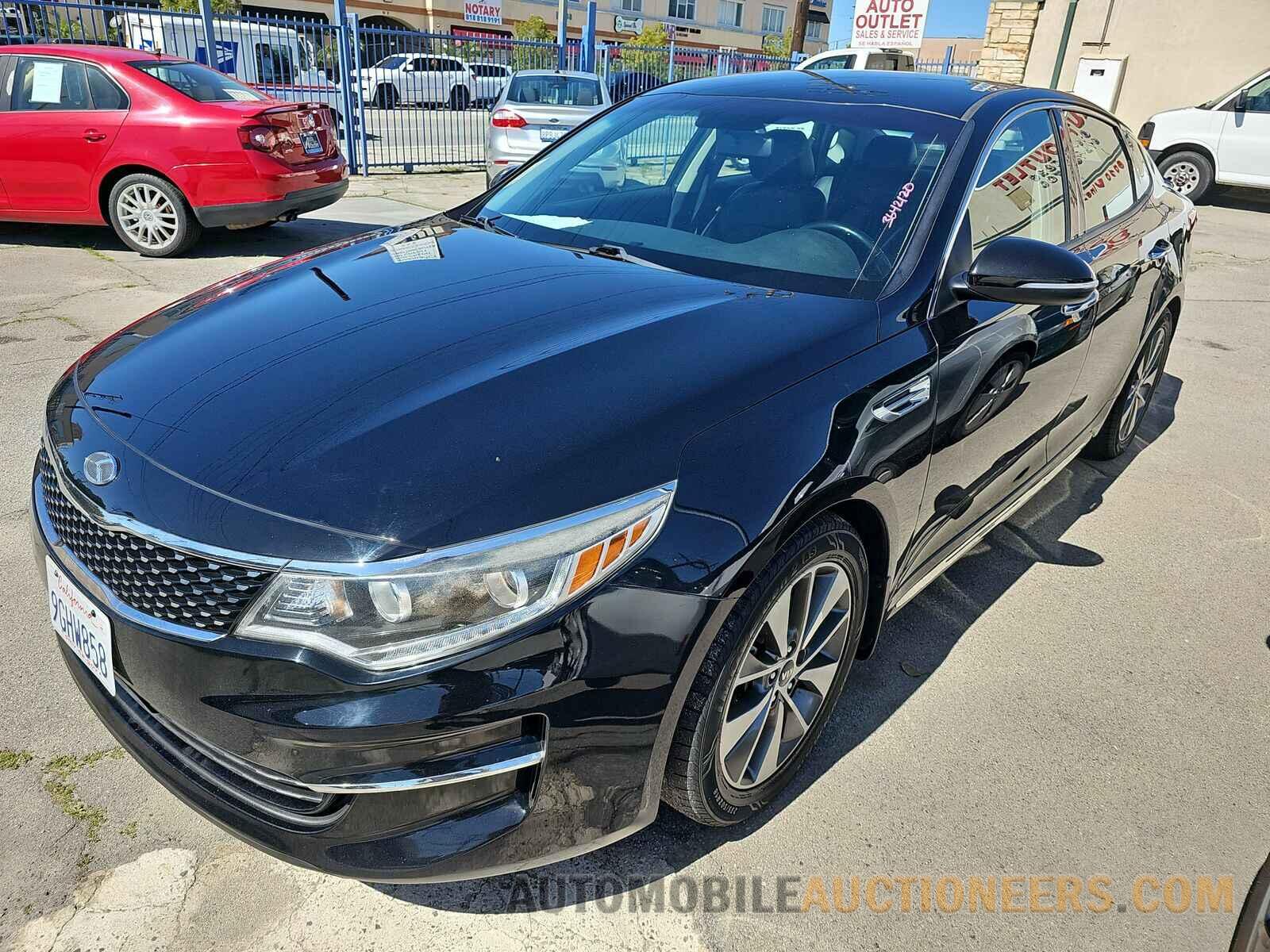 5XXGU4L31HG175061 Kia Optima 2017