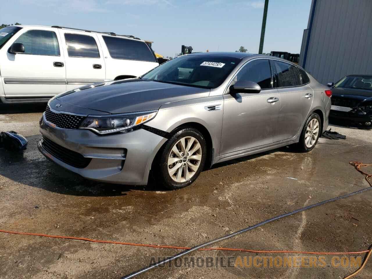 5XXGU4L31JG246555 KIA OPTIMA 2018