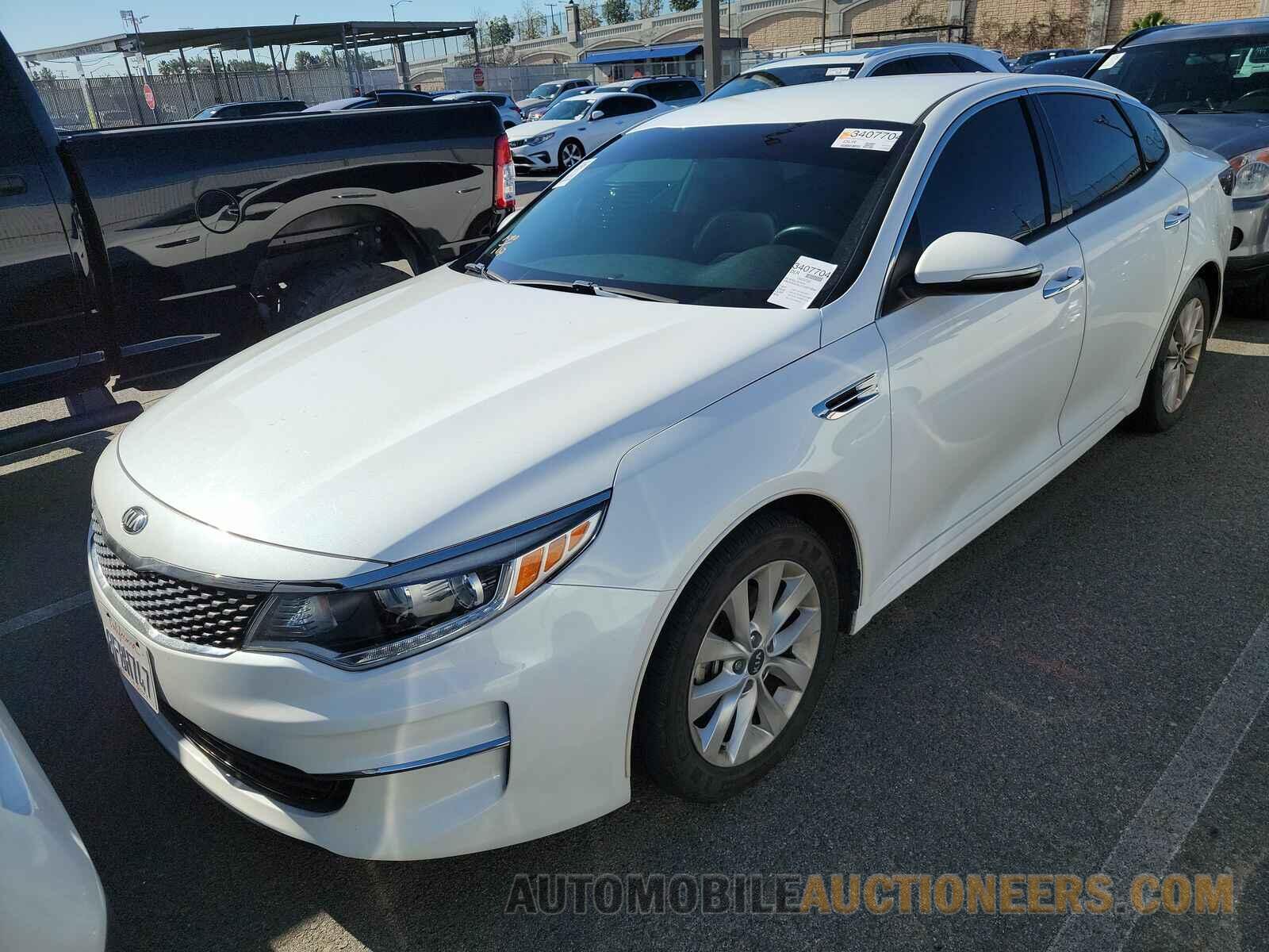 5XXGU4L31JG271844 Kia Optima 2018