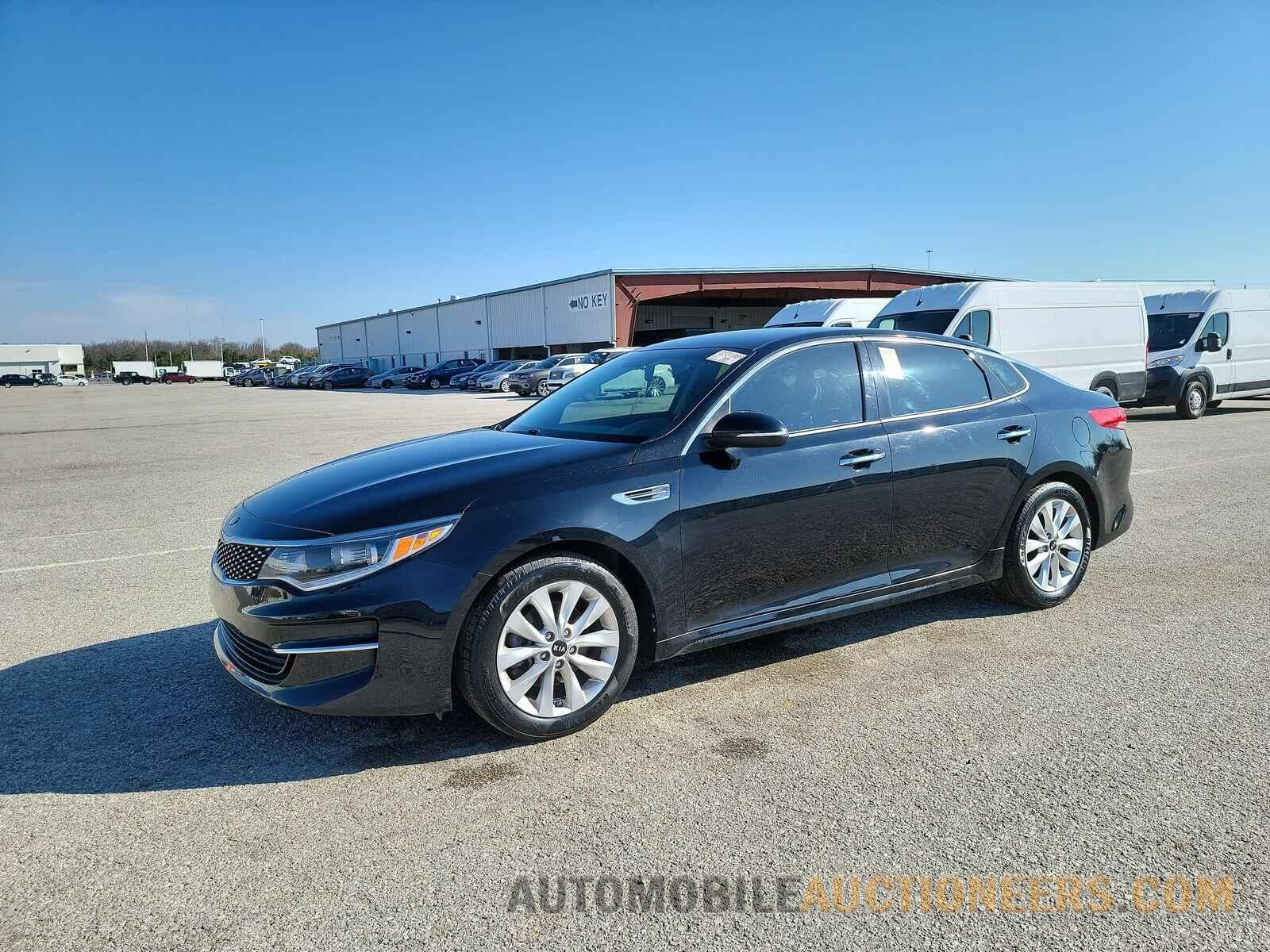 5XXGU4L31JG272203 Kia Optima 2018