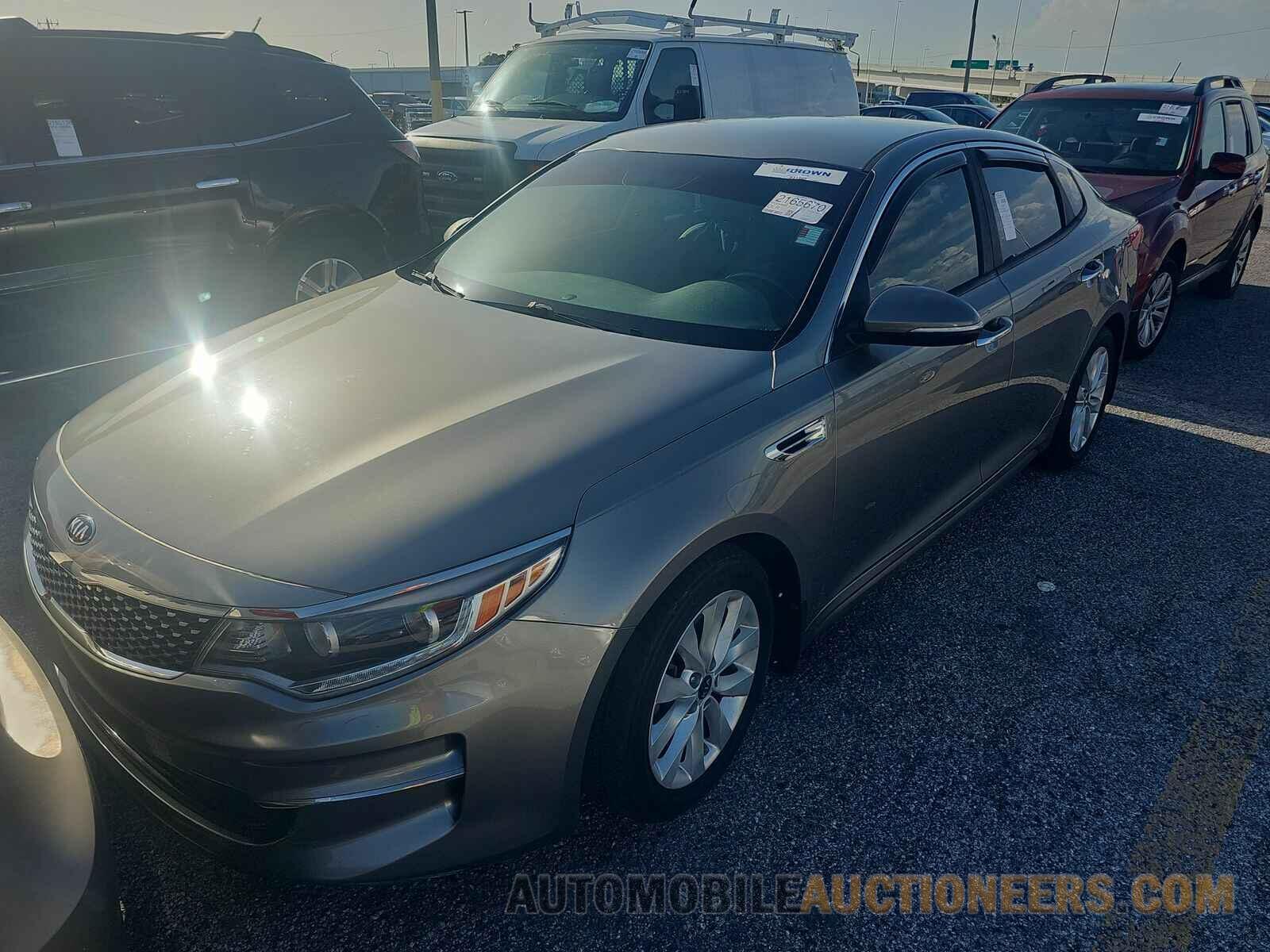 5XXGU4L32GG053064 Kia Optima 2016