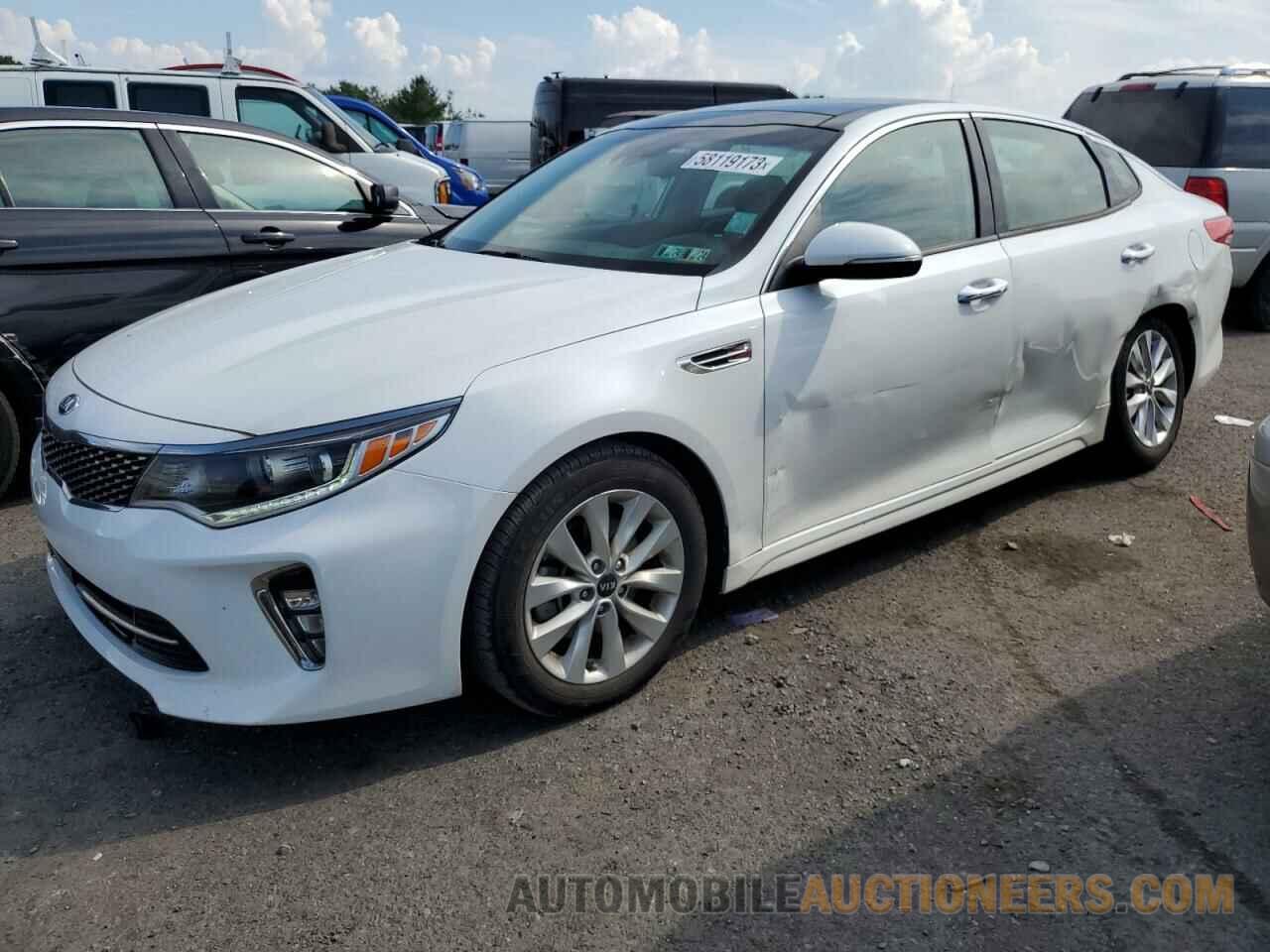 5XXGU4L32JG218294 KIA OPTIMA 2018