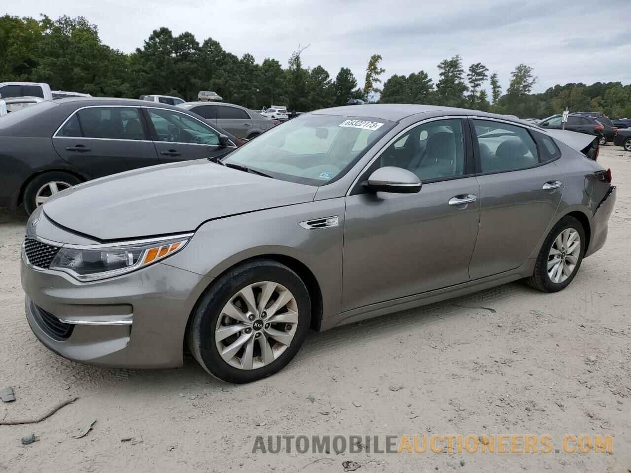 5XXGU4L32JG238612 KIA OPTIMA 2018