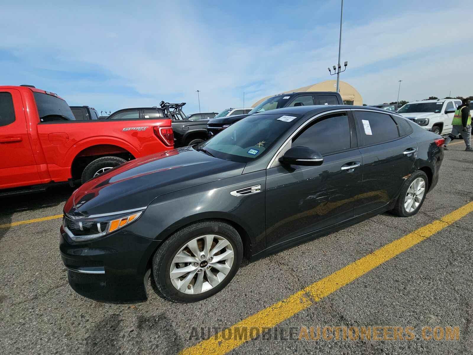 5XXGU4L33GG008764 Kia Optima 2016