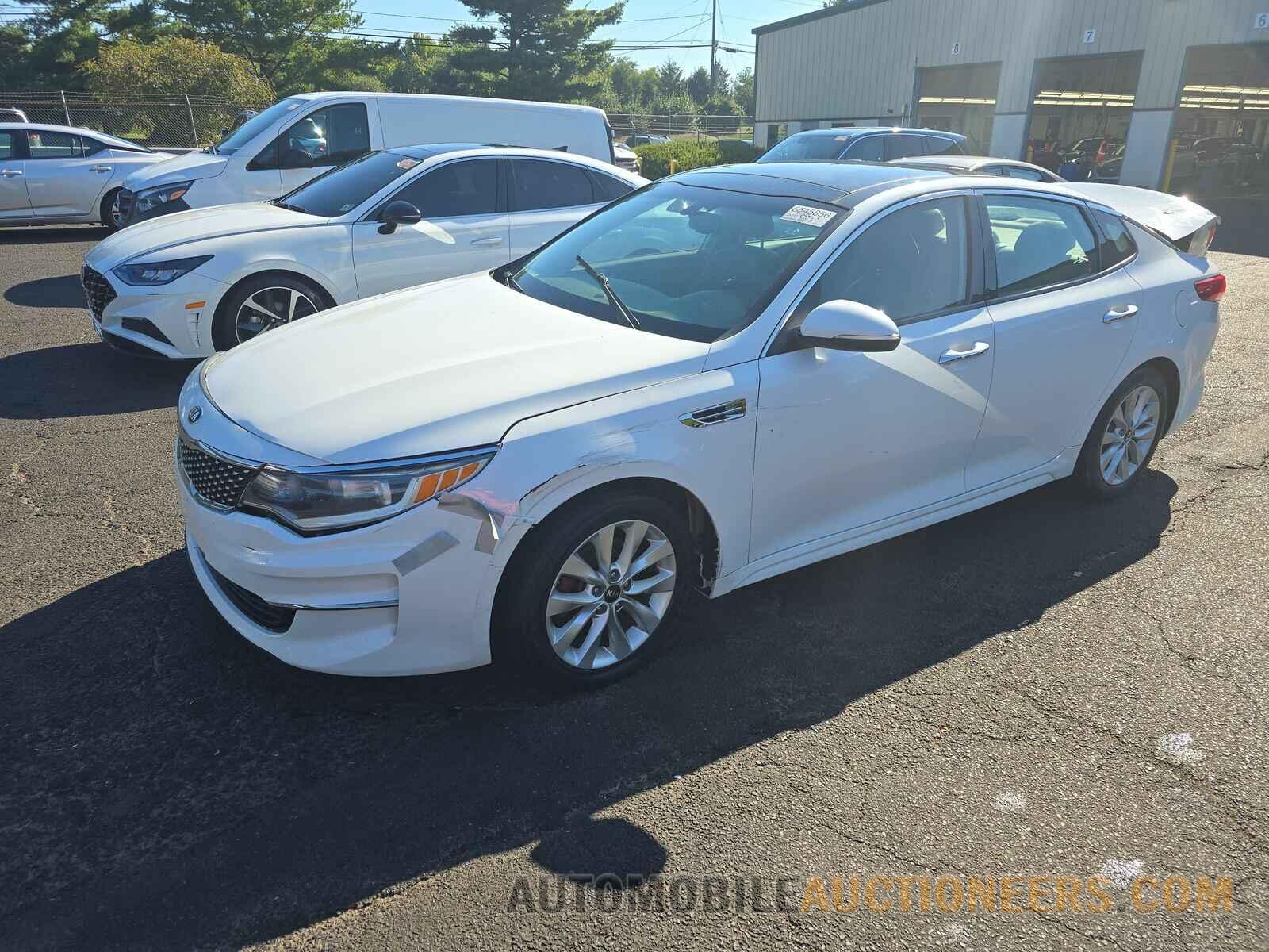 5XXGU4L33GG098840 Kia Optima 2016