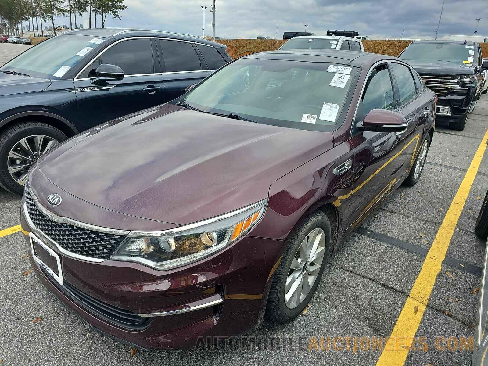 5XXGU4L33HG175336 Kia Optima 2017