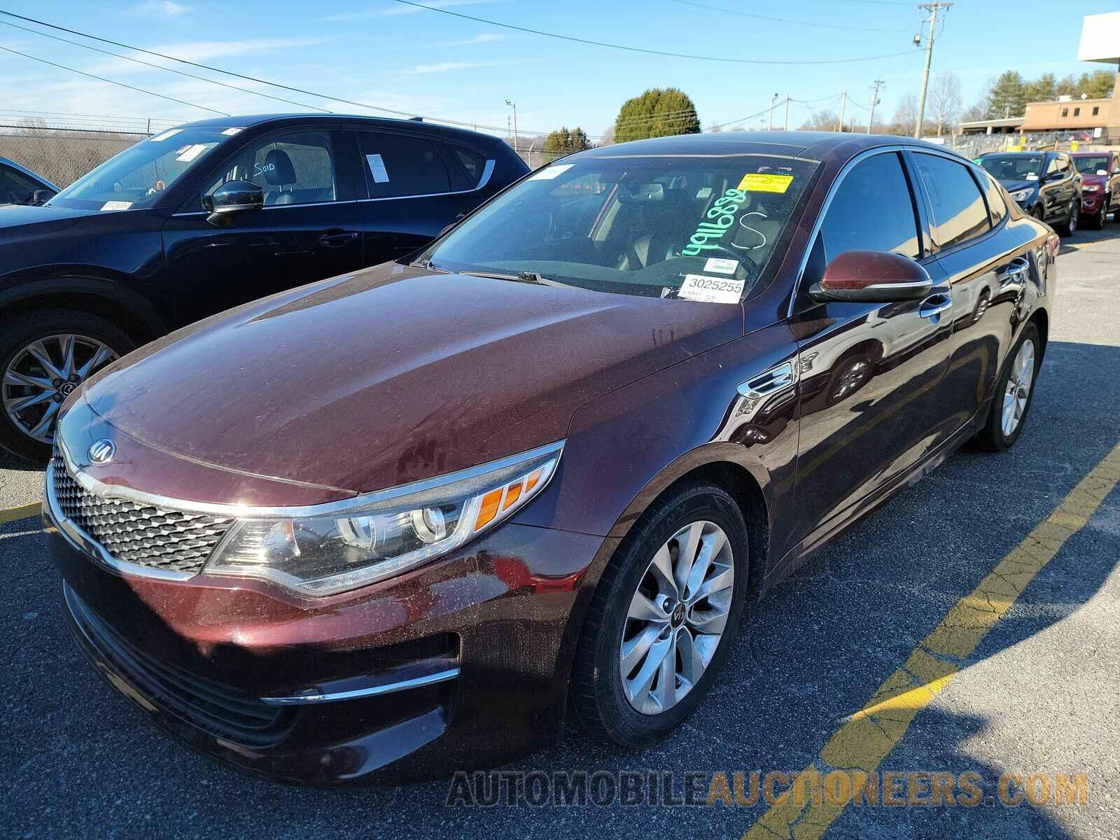 5XXGU4L33JG201522 Kia Optima 2018