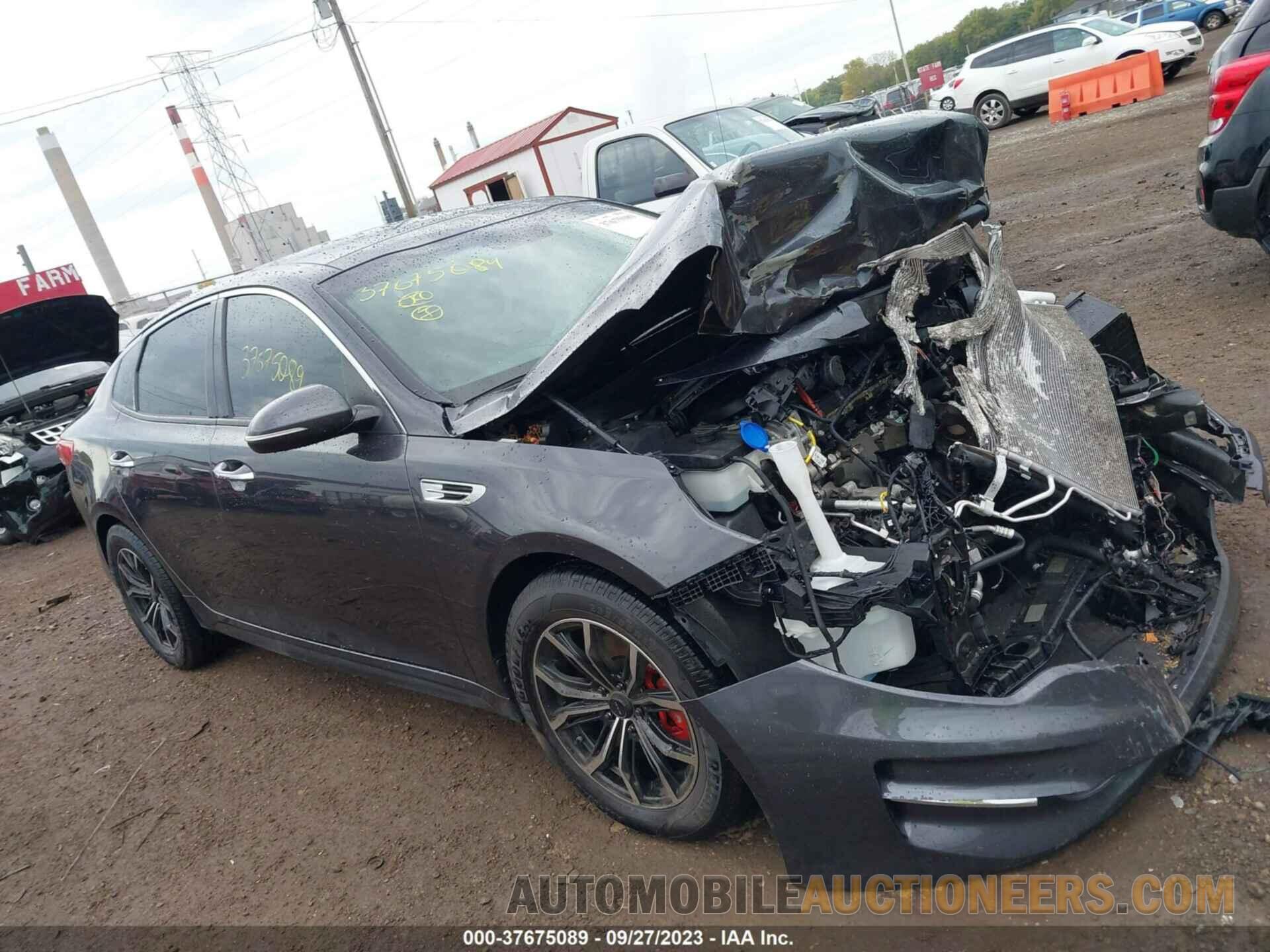 5XXGU4L33JG215954 KIA OPTIMA 2018