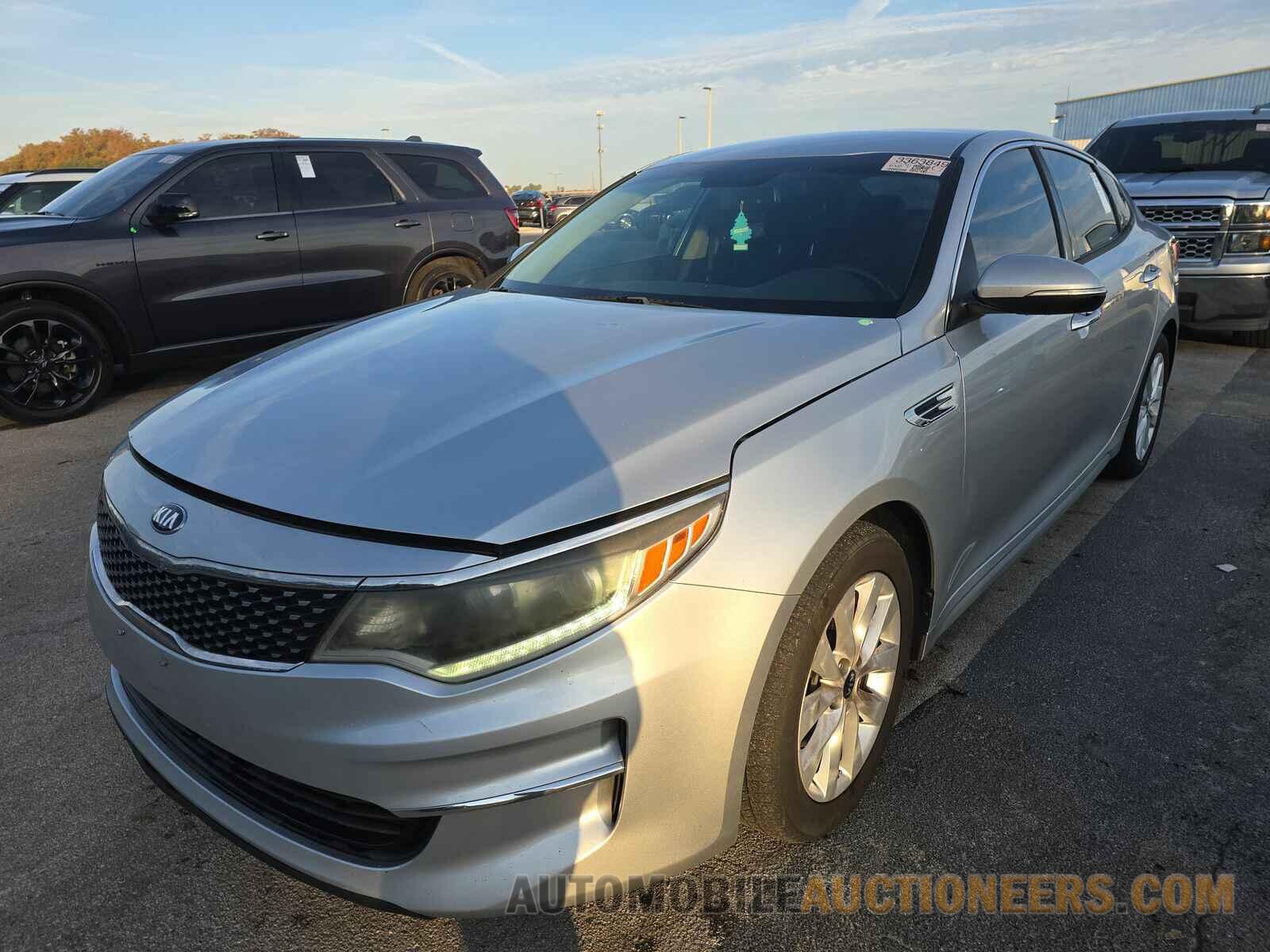 5XXGU4L34JG210018 Kia Optima 2018