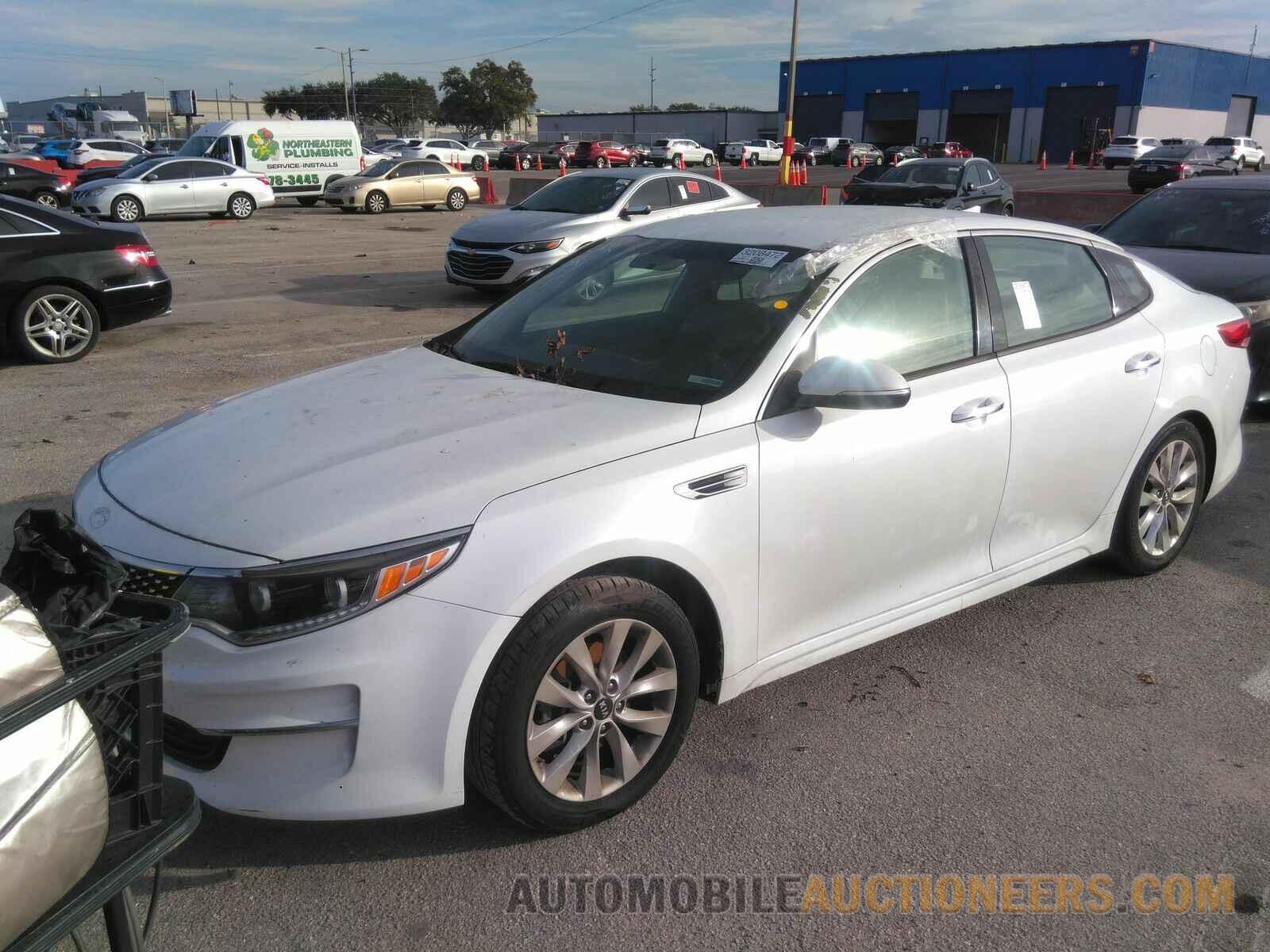 5XXGU4L35GG039112 Kia Optima 2016