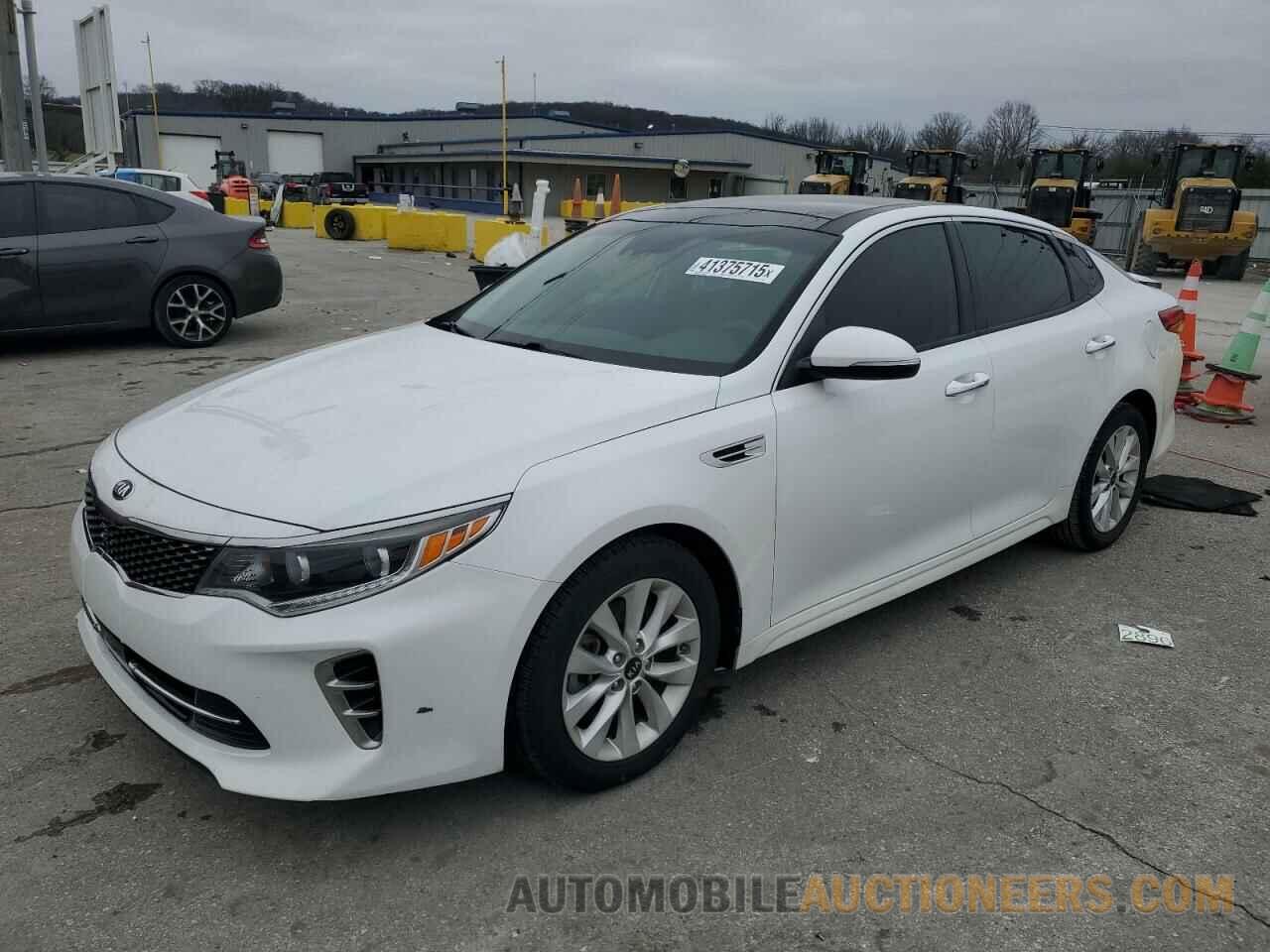 5XXGU4L35HG173992 KIA OPTIMA 2017