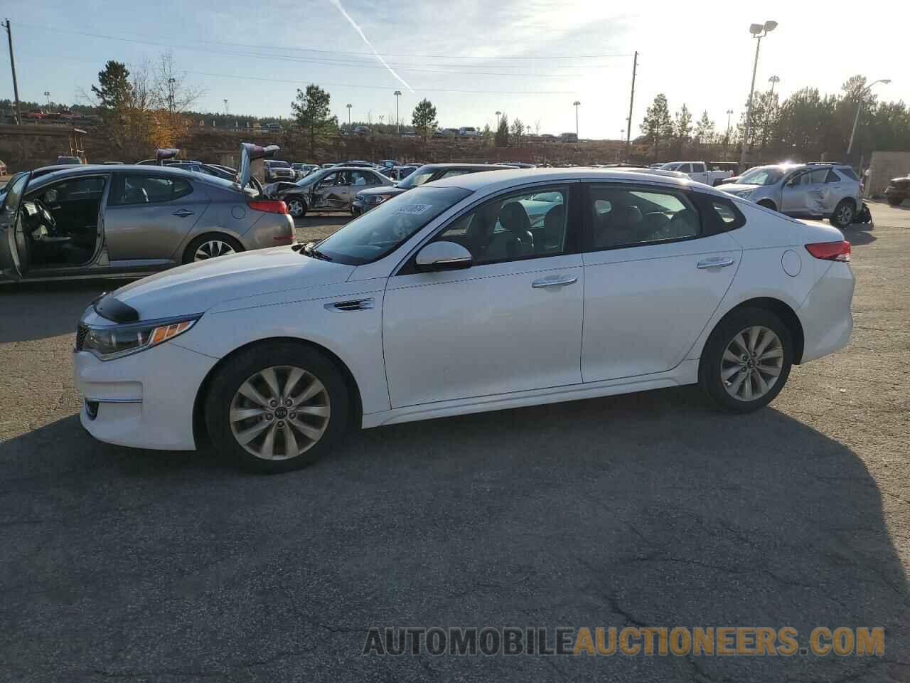 5XXGU4L36GG006216 KIA OPTIMA 2016