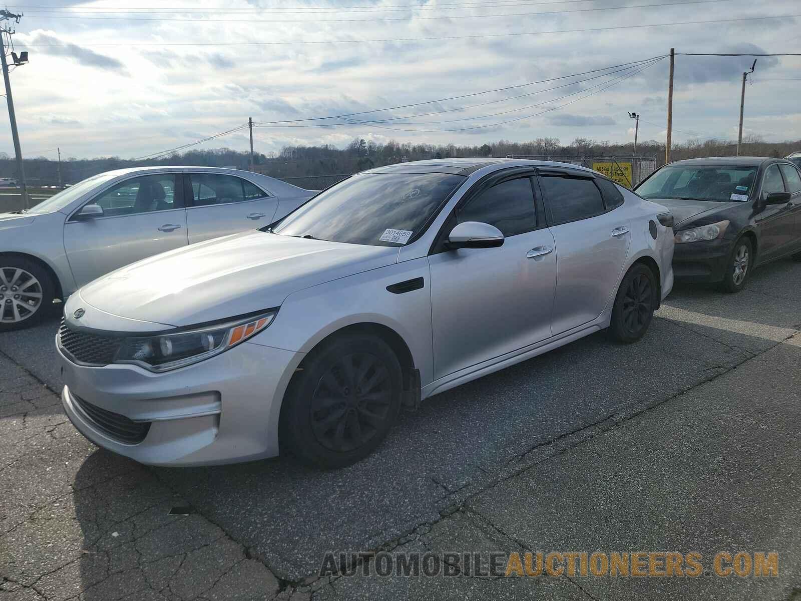 5XXGU4L36GG121107 Kia Optima 2016