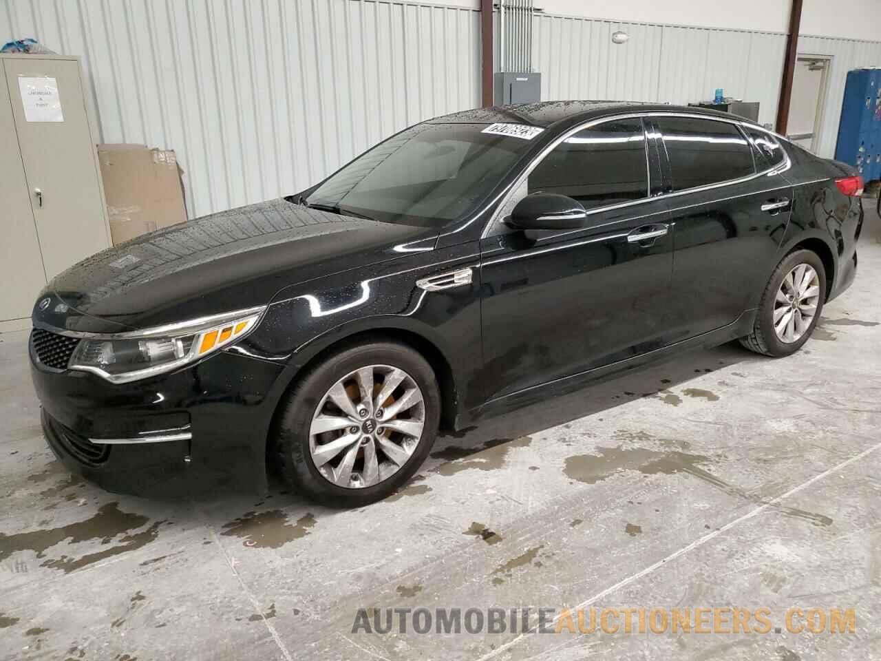 5XXGU4L37JG196809 KIA OPTIMA 2018