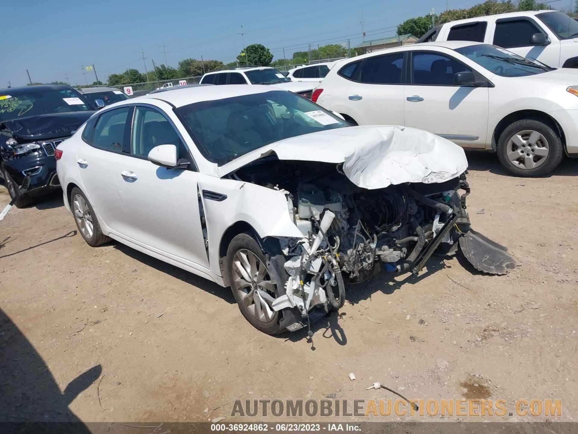 5XXGU4L37JG242932 KIA OPTIMA 2018