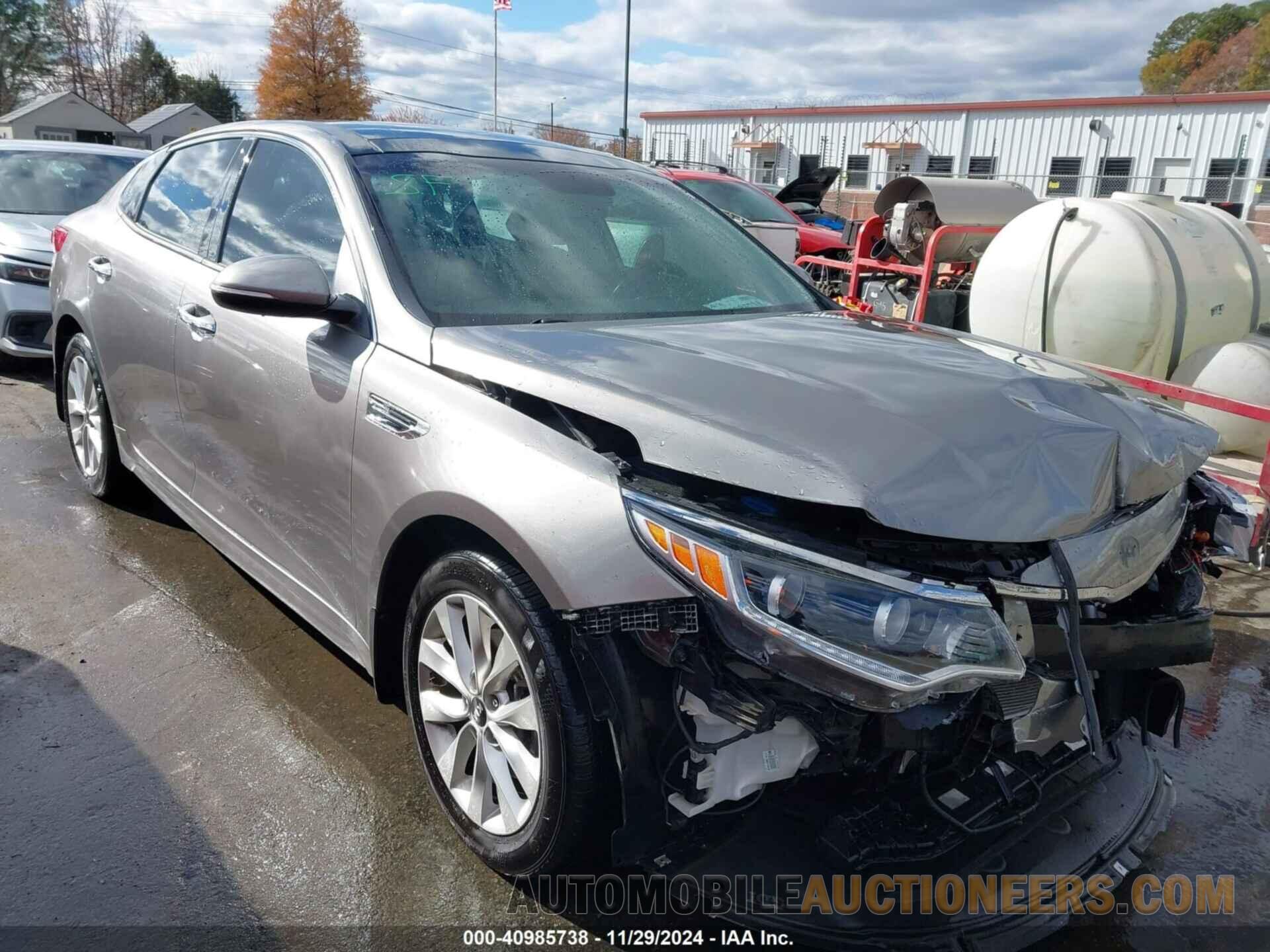 5XXGU4L38HG129517 KIA OPTIMA 2017