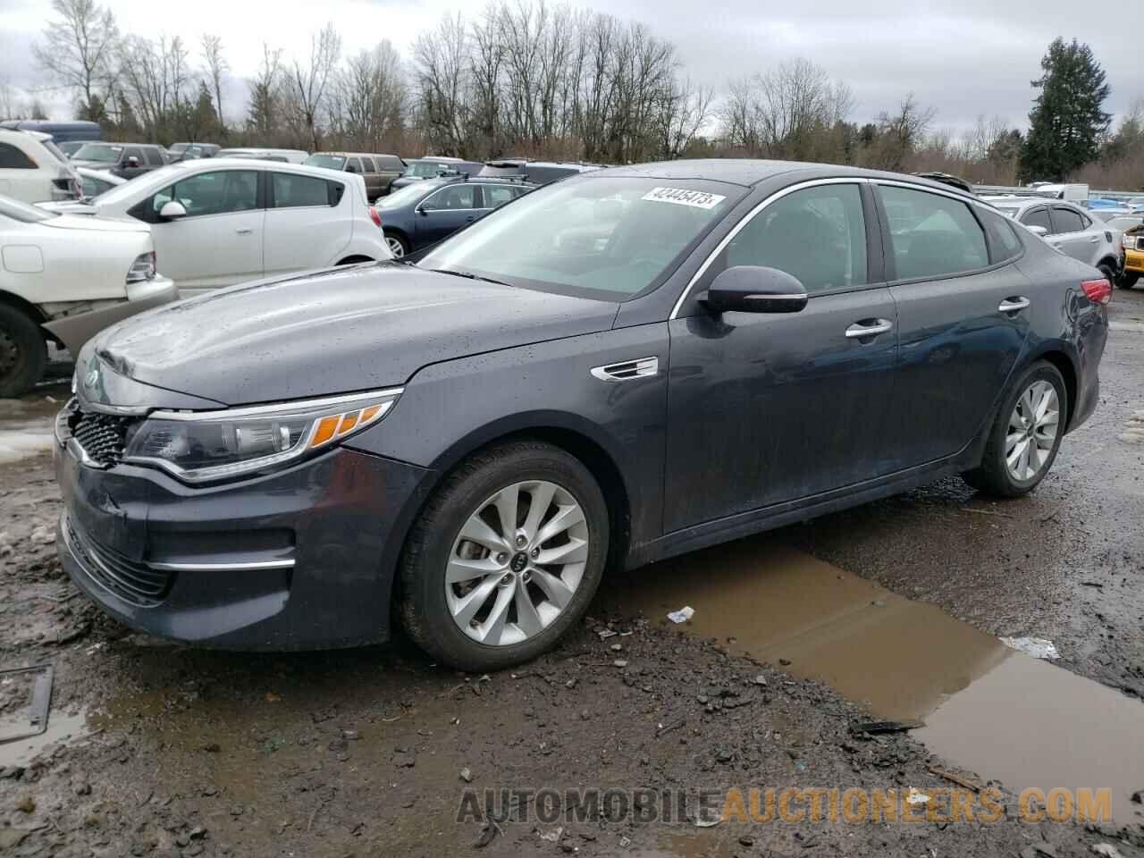 5XXGU4L38JG210622 KIA OPTIMA 2018