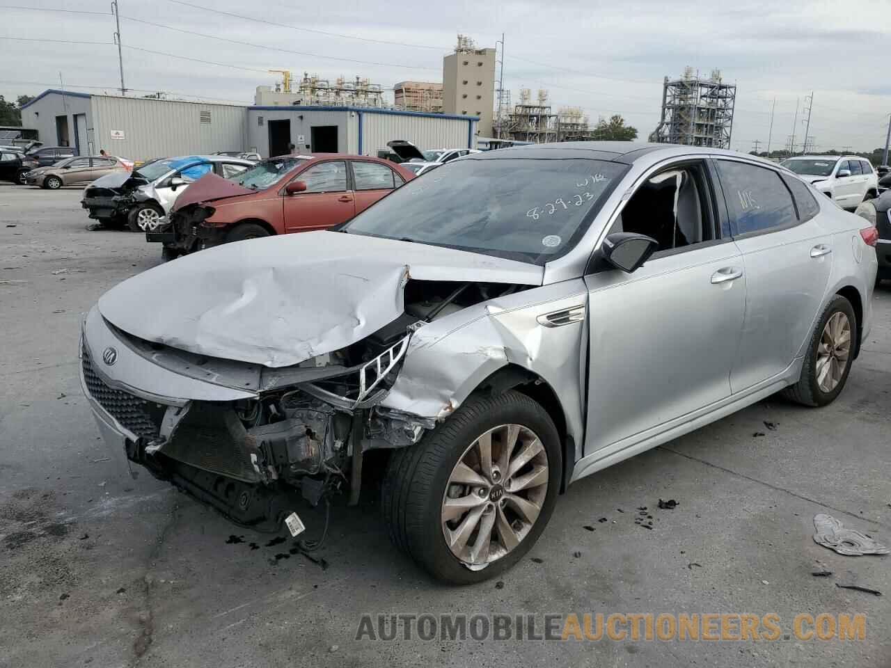 5XXGU4L38JG238405 KIA OPTIMA 2018