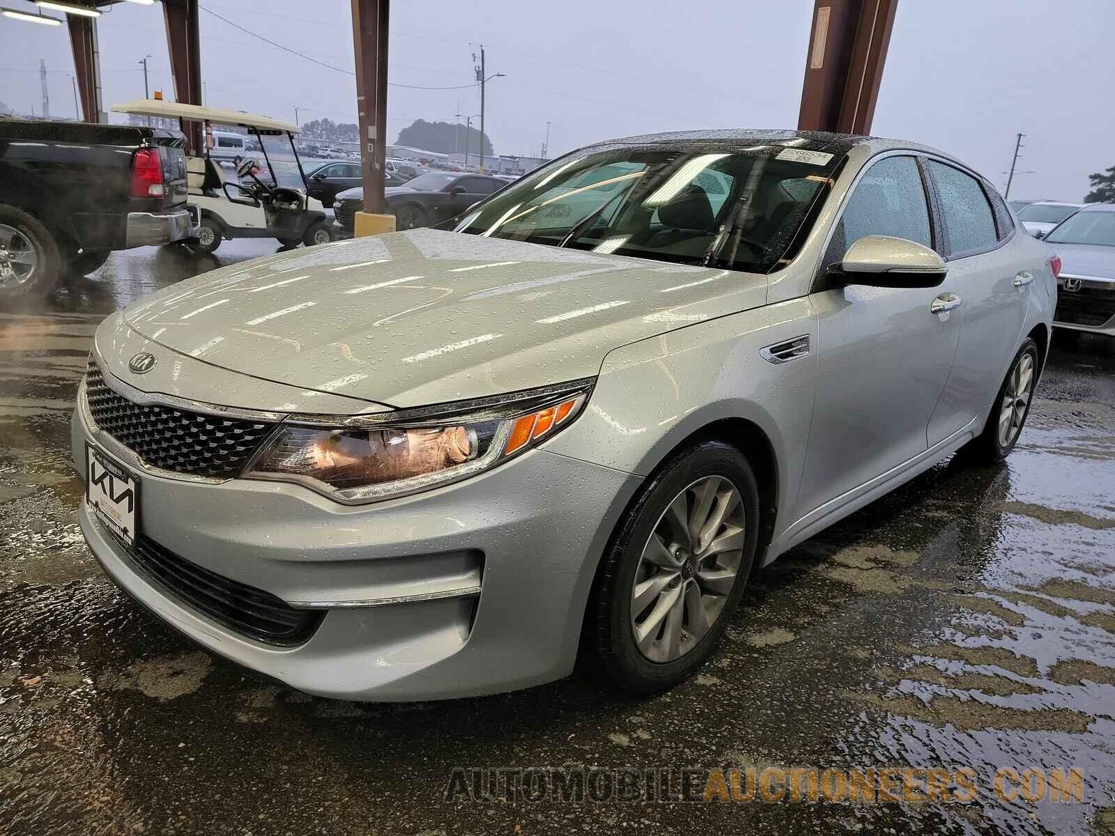 5XXGU4L38JG239134 Kia Optima 2018