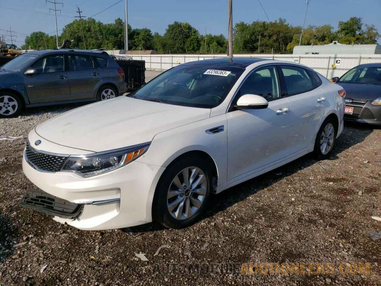 5XXGU4L38JG242647 KIA OPTIMA 2018