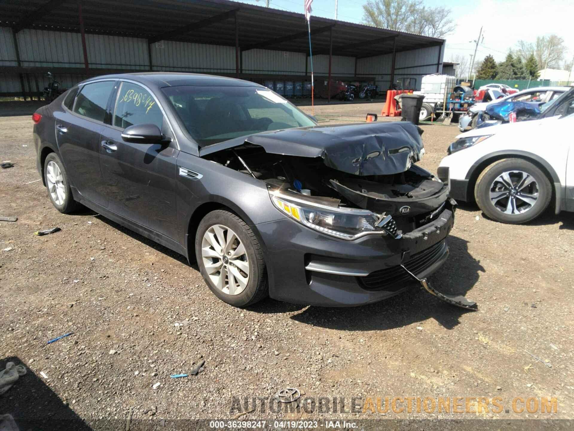 5XXGU4L39JG215957 KIA OPTIMA 2018