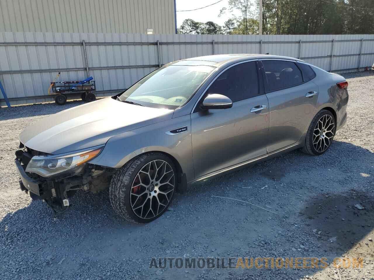 5XXGV4L23HG126710 KIA OPTIMA 2017