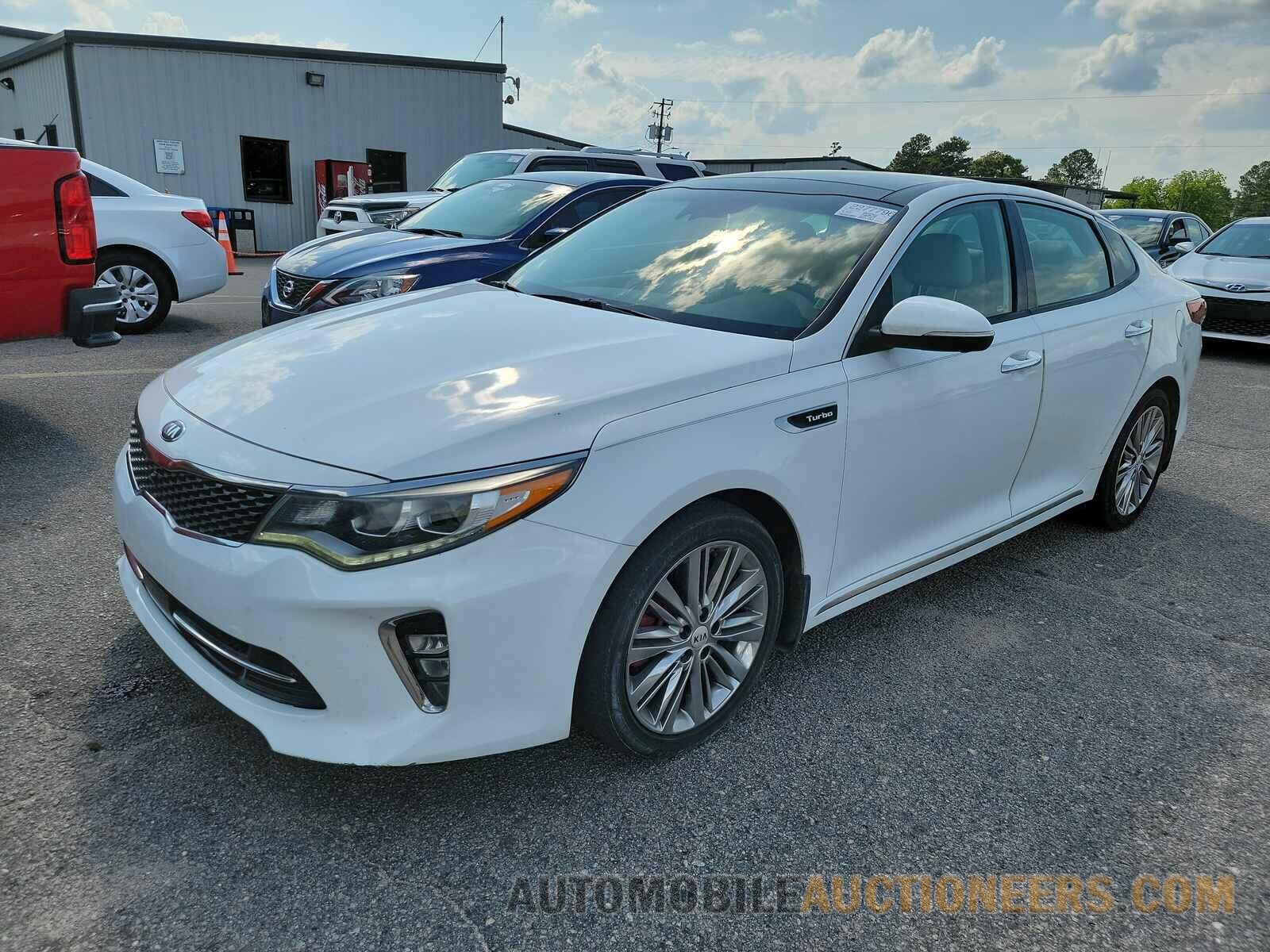 5XXGV4L26JG207240 Kia Optima 2018