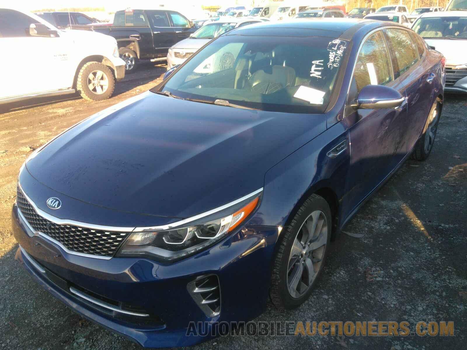 5XXGV4L2XHG136750 Kia Optima 2017